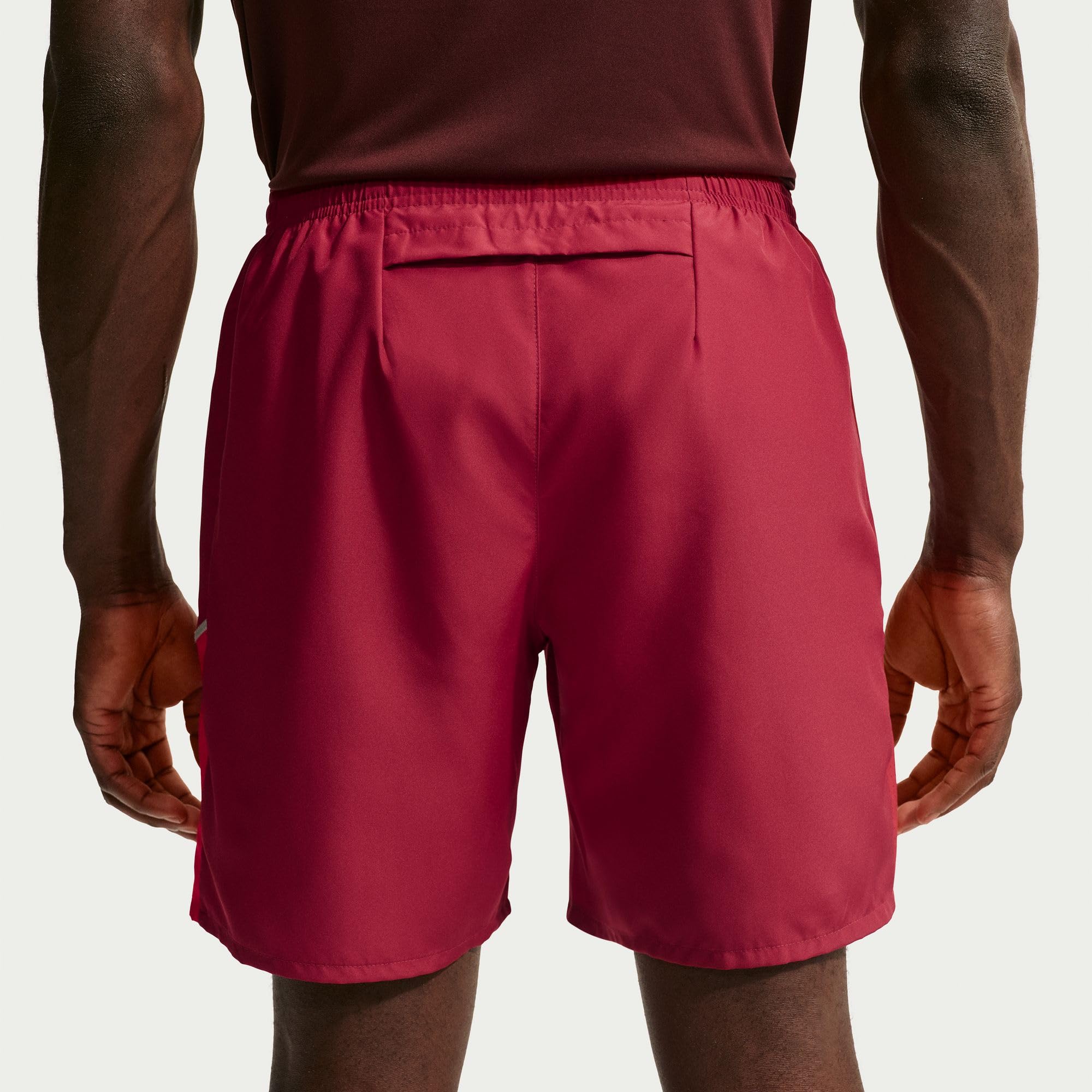 Nike Miler Dri-FIT-Laufshorts mit Futter (ca. 18 cm) für Herren, IF2070