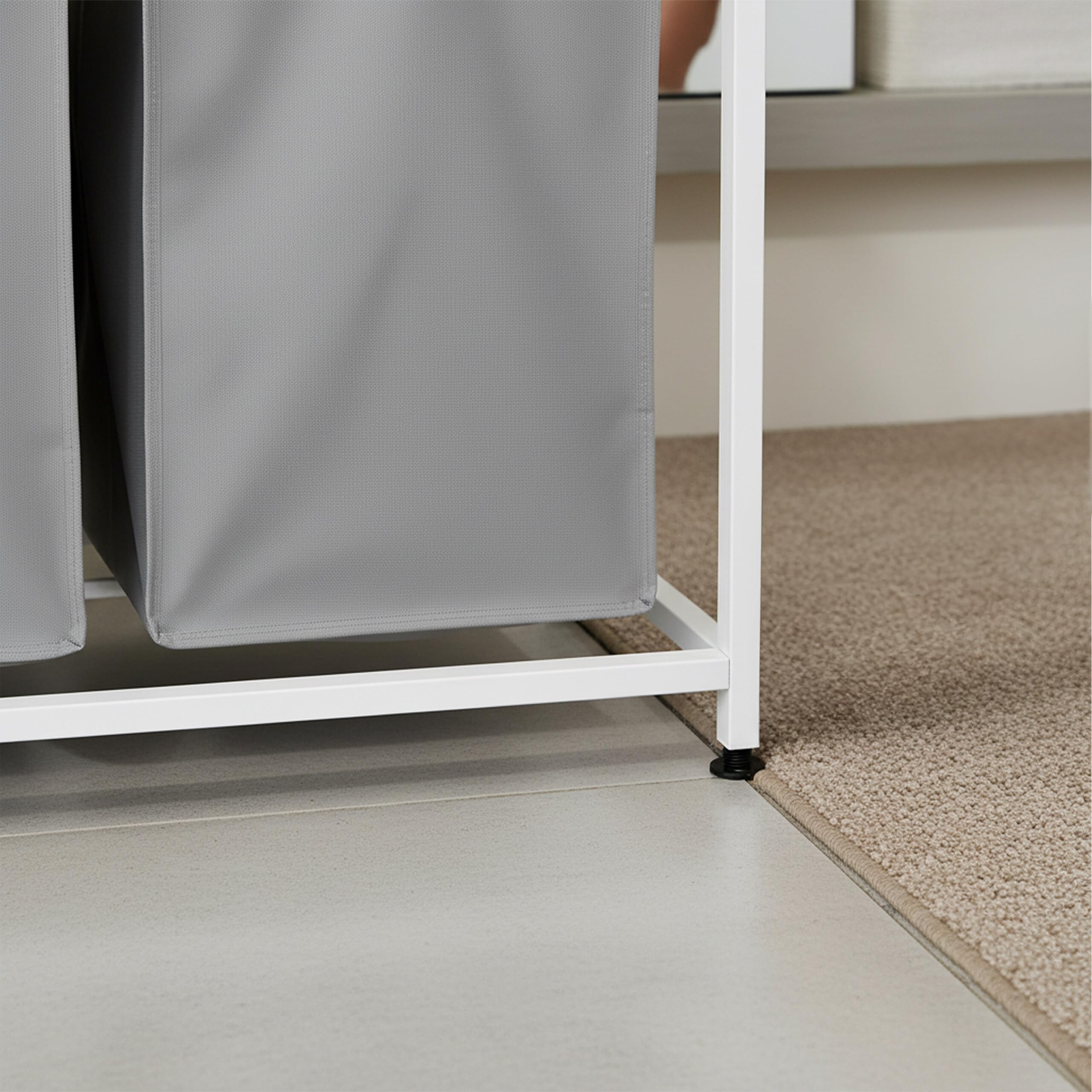 Relaxdays Wäschesammler mit 3 Wäschesäcke, 150 L, Holzoptik Ablage, HBT: 73,5 x 109,5 x 33 cm, Wäschekorb, grau/weiß
