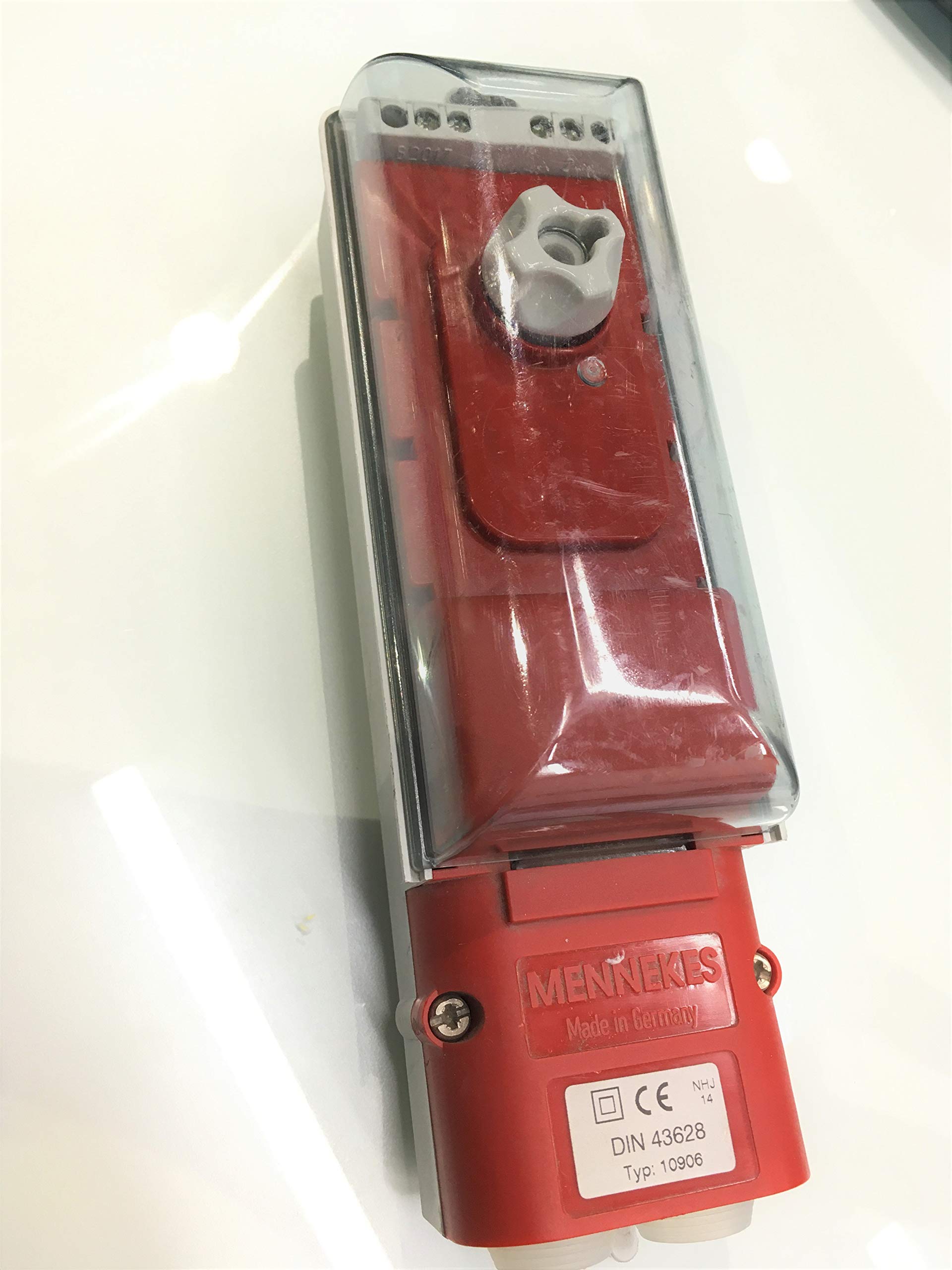 MENNEKES1XD01FUSE CONNECTION BOXES