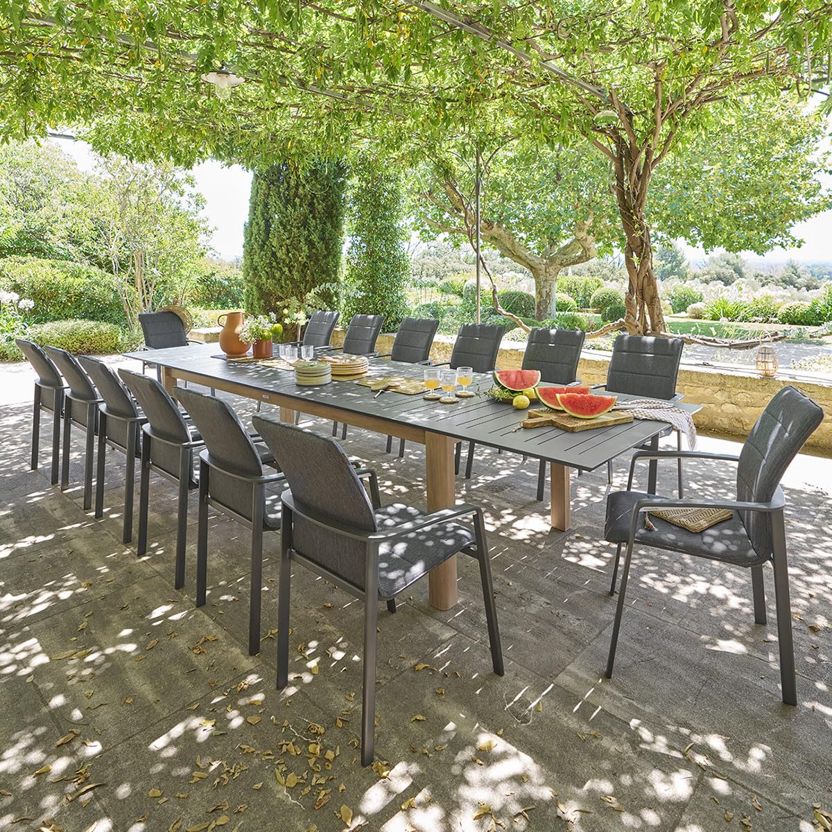 Hespéride - Table de Jardin Extensible rectangulaire Miceira Gris Graphite - 14 Places - Aluminium Antirouille - Meuble d'Extérieur Rallonge Papillon