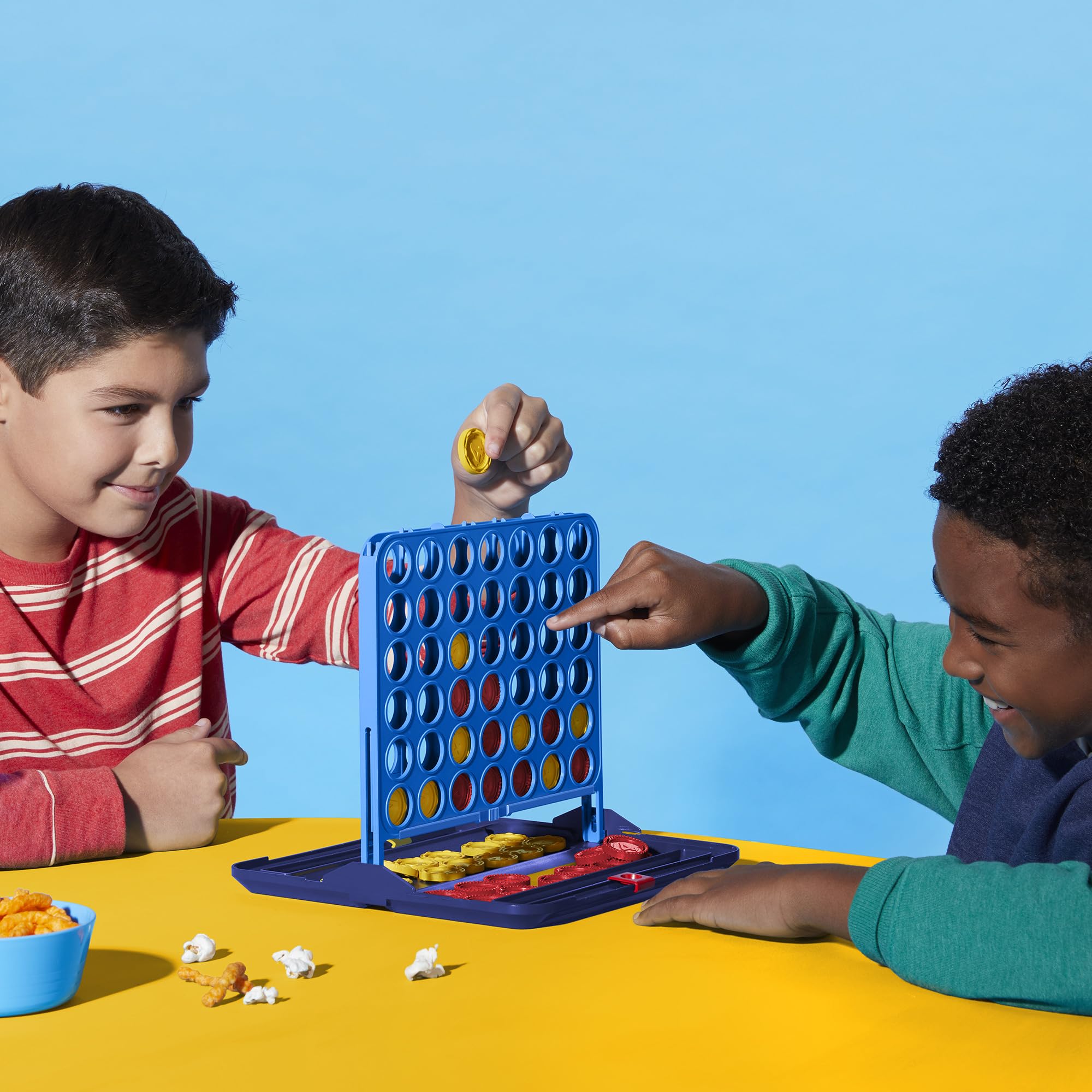 Gra Connect 4 (edycja 2025), oficjalne gry firmy Hasbro, schowek na wszystkie elementy, przenośne opakowanie, liczniki punktów, wiek: od 6 lat, dla 2 graczy, gry rodzinne dla dzieci - wersja angielska