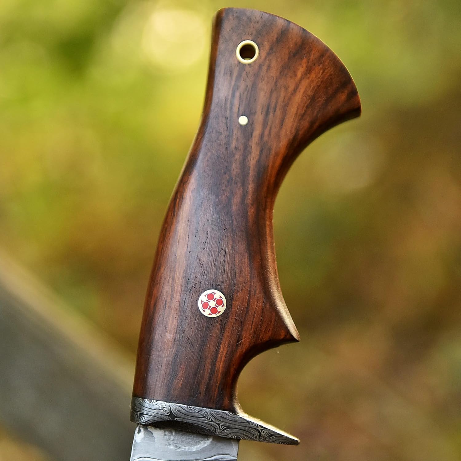 Handmade Damascus Hunting Knife with Leather Sheath - Ideal for Skinning, Camping, Outdoor - EDC Fixed Blade Bushcraft Knife with Walnut Wood Handle - Best Knives For Men (4001)