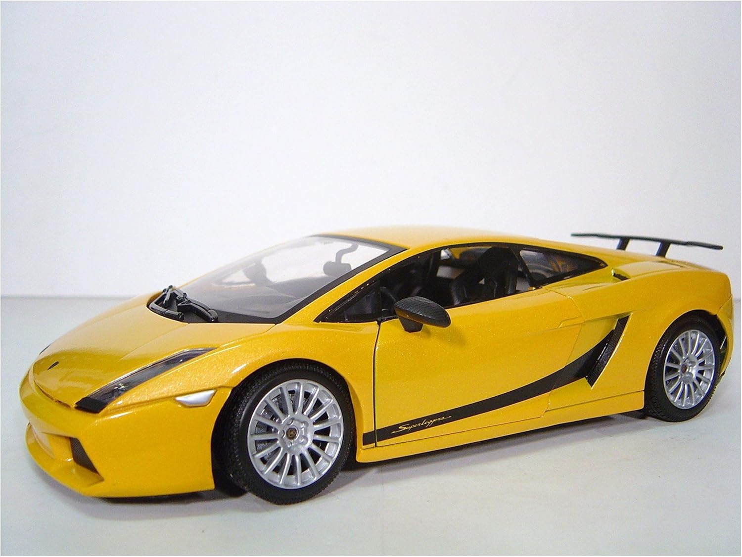 Motormax 1:18 Lamborghini Gallardo Superleggera Toy