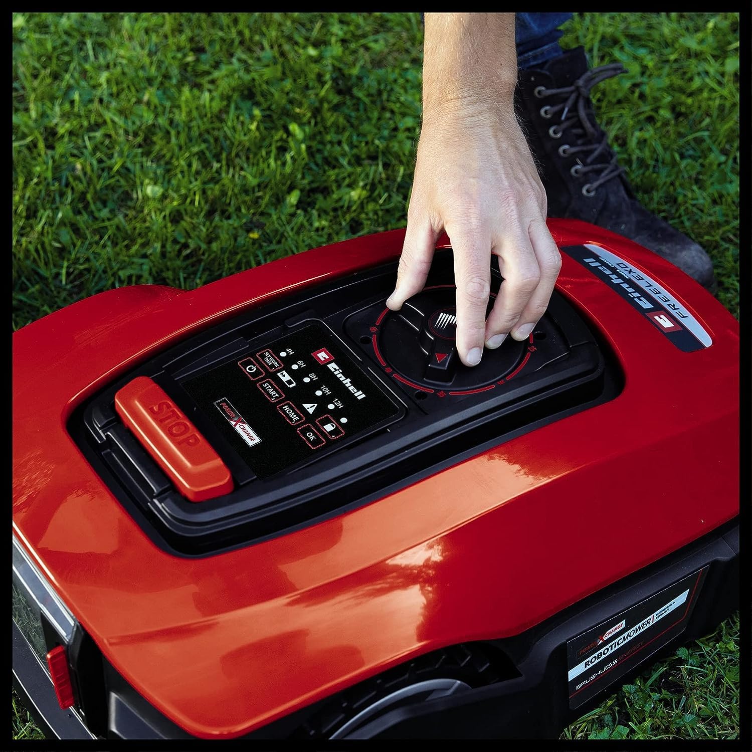 Einhell FREELEXO - Solo Robot Tagliaerba a batteria Power X-Change (18V, comandabile con APP, lama taglio 18 cm, pendenza massima 35%, senza batteria e caricabatteria, senza kit cavi perimetrale)