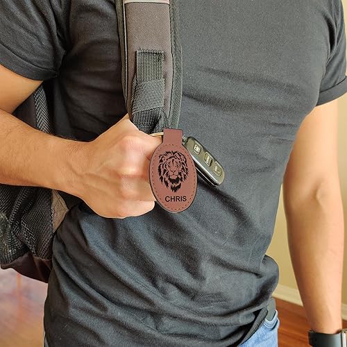 Miniatura 189 de LaserGram Llavero ovalado, Virgen de Guadalupe, grabado personalizado incluido (rústico con oro)