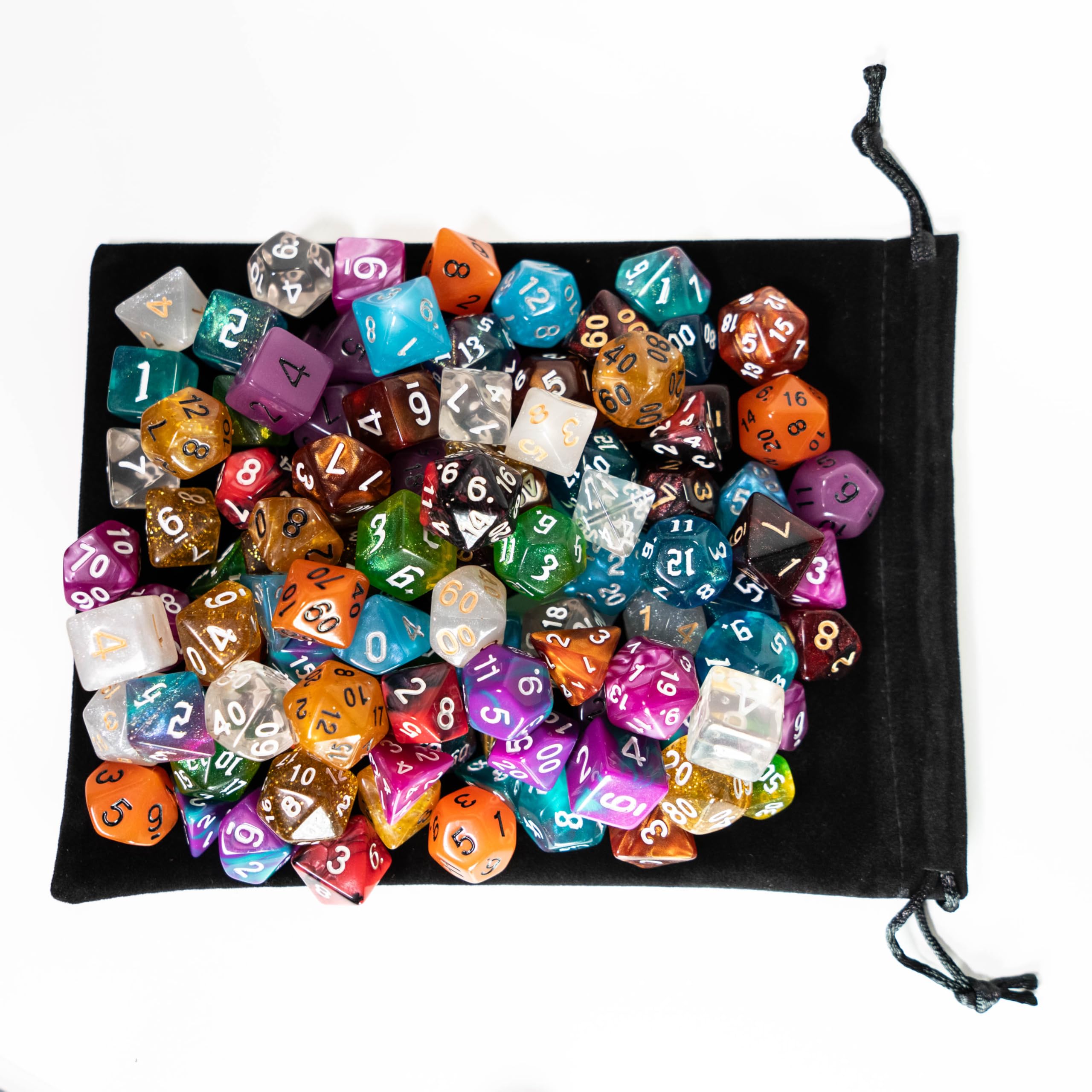 Una libra de dados RPG con "tesoros" añadidos, más de cien dados, 15 juegos de 7 dados a juego incluidos, los "tesoros" incluyen: troquel D20 de piedra preciosa/cristal, juego de 7 dados de resina