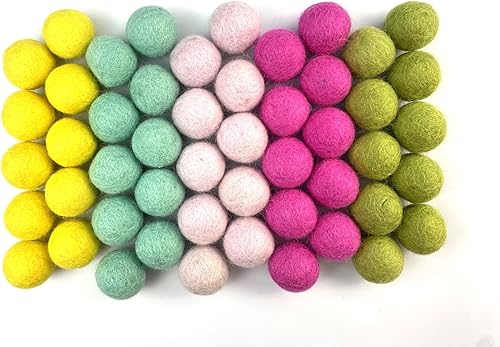 Wildflower by hu hands Bolas de fieltro de lana  Rosa, amarillo, turquesa y verde  50 pompones de fieltro a mano en Nepal para manualidades,