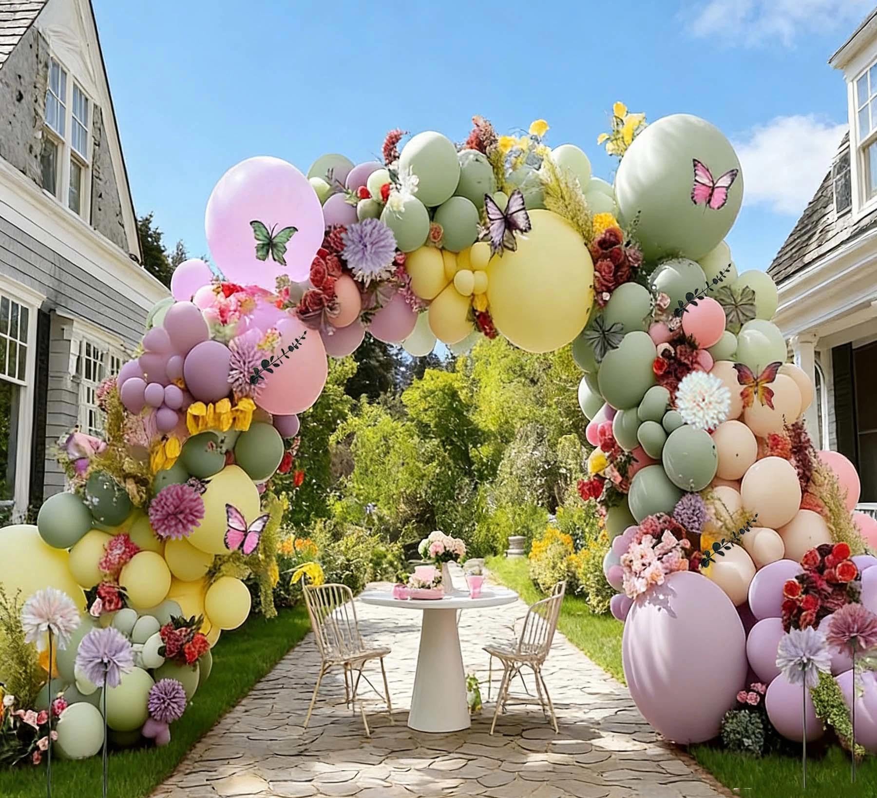 Captank Balloon Arch