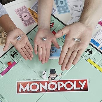 Amazon.co.jp: Hasbro モノポリーゲーム・クラシックゲーム