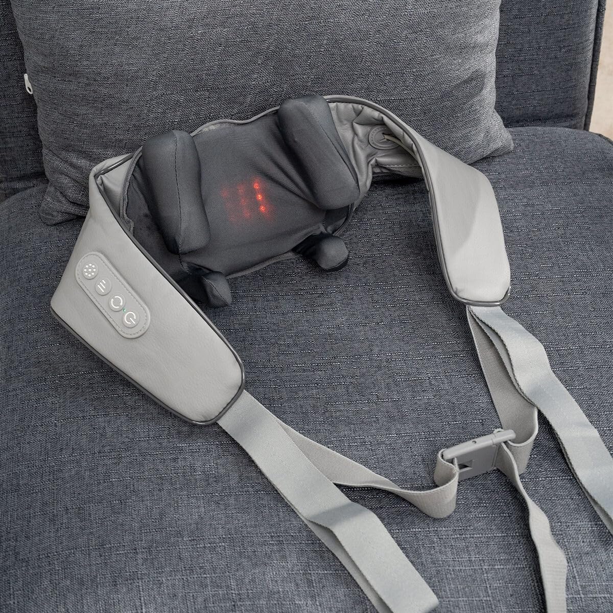 Silax Elektrisches Massagegerät, 6D, wiederaufladbar, USB-C, 6 bidirektionale Knoten, 3 Modi, 3 Geschwindigkeitsstufen, einstellbare Wärmefunktion, abnehmbarer Bezug, Nacken, Rücken, Schultern