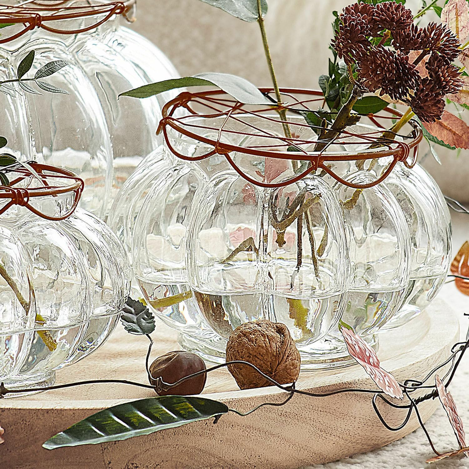Loberon Vase 3er Set Xyphine, DREI Größen, Romantische Nostalgie, Mundgeblasen, Gitterabdeckung gibt Blumen Halt, Blumenvase, Dekoration Glas, Eisen, klar/braun | DREI Größen, Romantische Nostalgie, Mundgeblasen, Gitterabdeckung gibt Blumen Halt, Blumenva