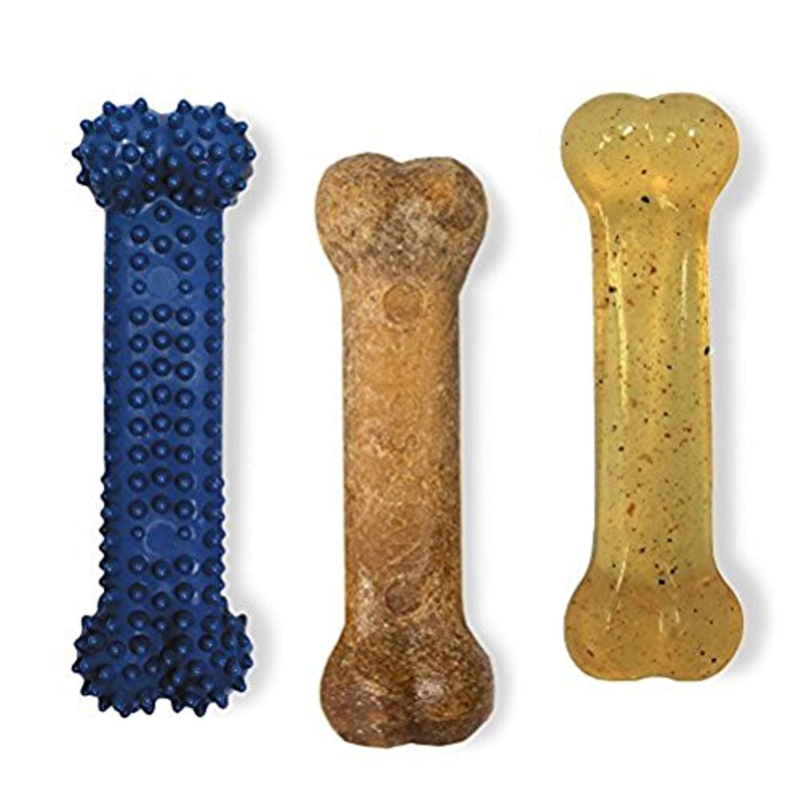 Les chiens de petite taille adorent ce jouet à mâcher Nylabone