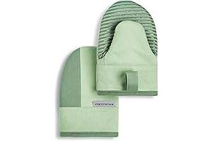 KitchenAid's Enchanting Two-Toned Oven Mitts in Pistachio and Graphite Green