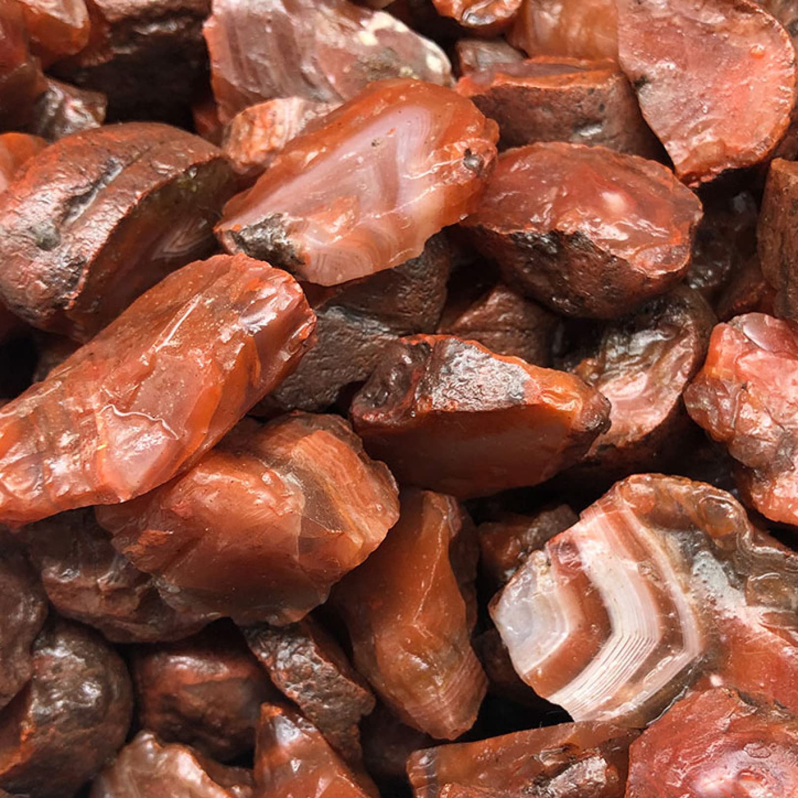 Pierre d'agate de feu Cristal Brut Brut cornaline Rouge Pierre précieuse Naturelle Jardin Aquarium Cristaux et Pierres de décoration de la Maison Artisanat aléatoire 1pc Crystal Specimen