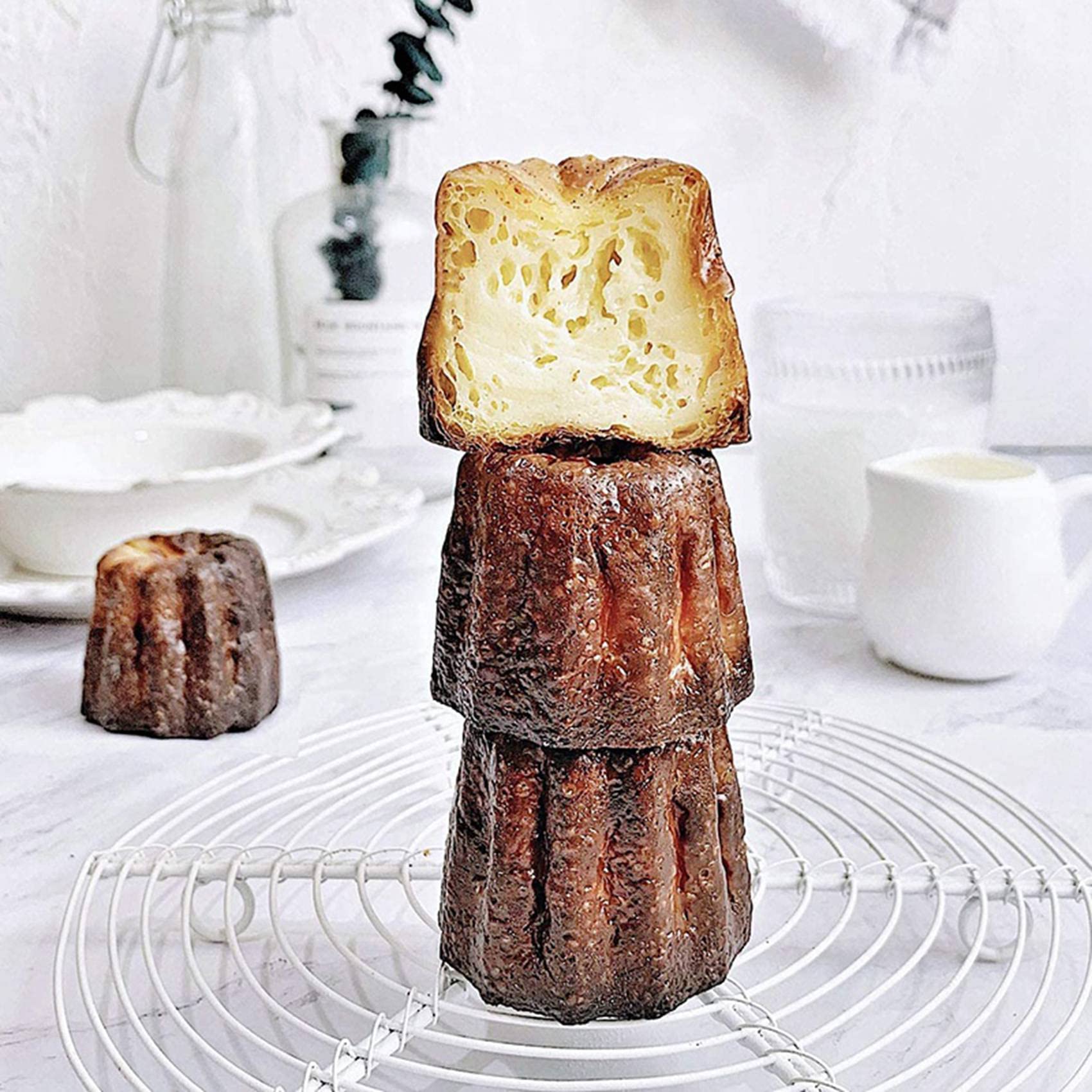 Lot de 2 moules à gâteau en forme de canele, 12 cavités, antiadhésifs, pour muffins, cupcakes, cuisson au four (champagne doré)