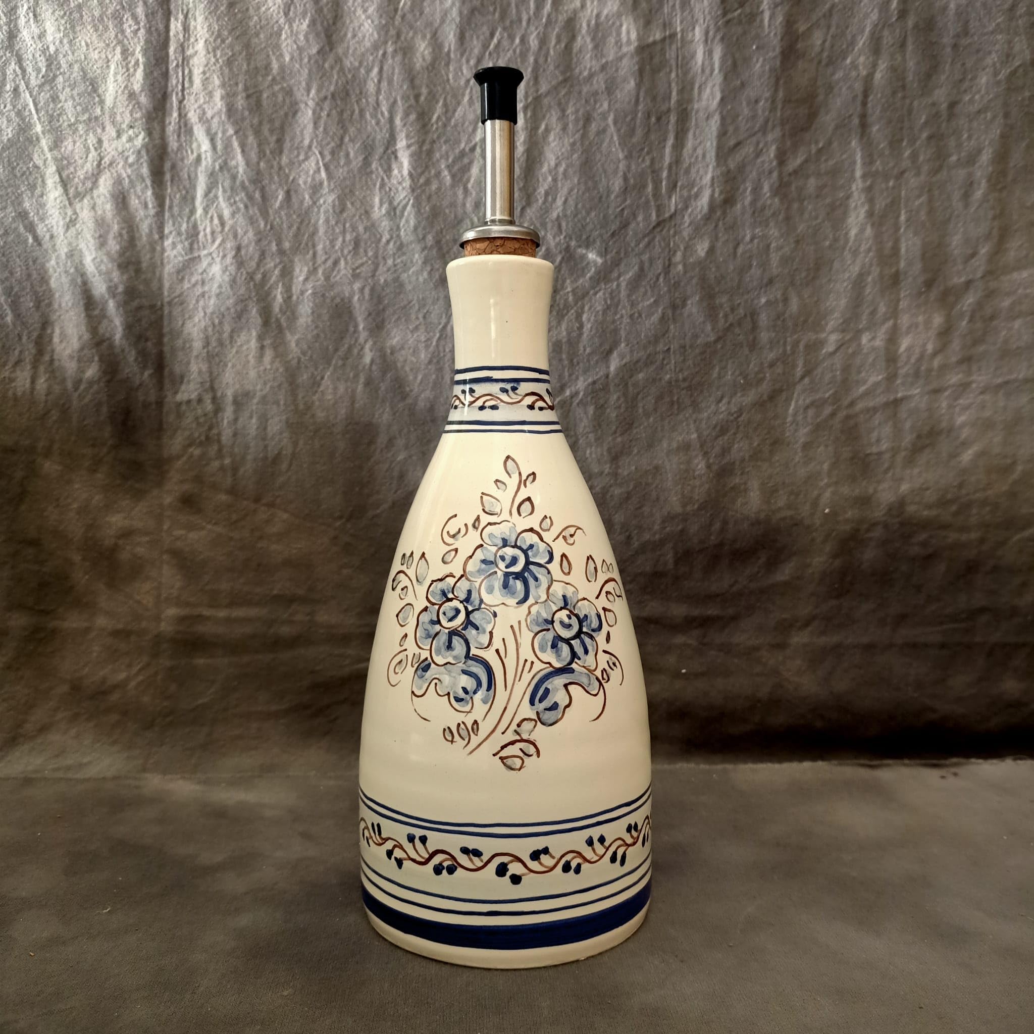 OLIVITAE. Aceite de Oliva Virgen Extra 5L de Toledo, España y Aceitera de Artesanía Cerámica. Rico en Polifenoles, prensado en frío.