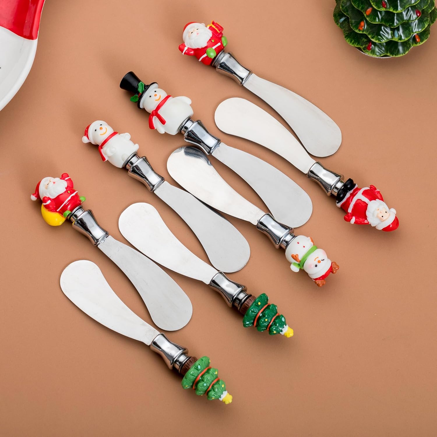 Christmas Cheese Spreaders Set of 8 – Holiday Resin Hand-Painted Handles with Stainless Steel Blades – Festive Butter Knives for Cheese, Jam, Spreads – Christmas Party Appetizer Serving Decor