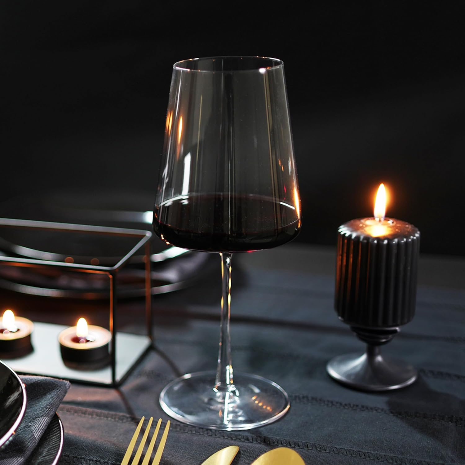 Stölzle Lausitz Red Wine Glasses Power Set of 4, 17 1/2 oz – Premium Glasses for Full-Bodied Wines – Modern Red Wine Glasses with Angular Design for Maximum Flavor – Dishwasher- & Break-Resistant