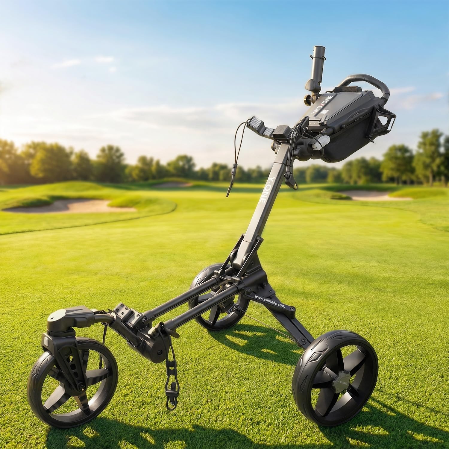 Carro de golf de 3 ruedas con rueda delantera giratoria de 360°: diseño plegable, compartimento de almacenamiento integrado, asa ajustable en altura, soporte para teléfono/GPS/tarjeta de