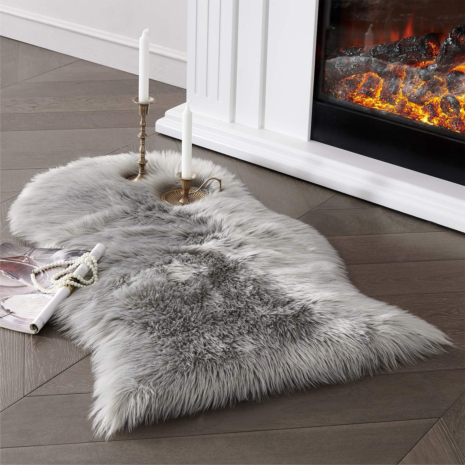 SERISSA Faux Sheepskin Fur Area Rug Grey Fur Chair Cover Seat Pad Small Fuzzy Rug for Bedroom Floor Sofa Living Room Decor 2x3 Feet