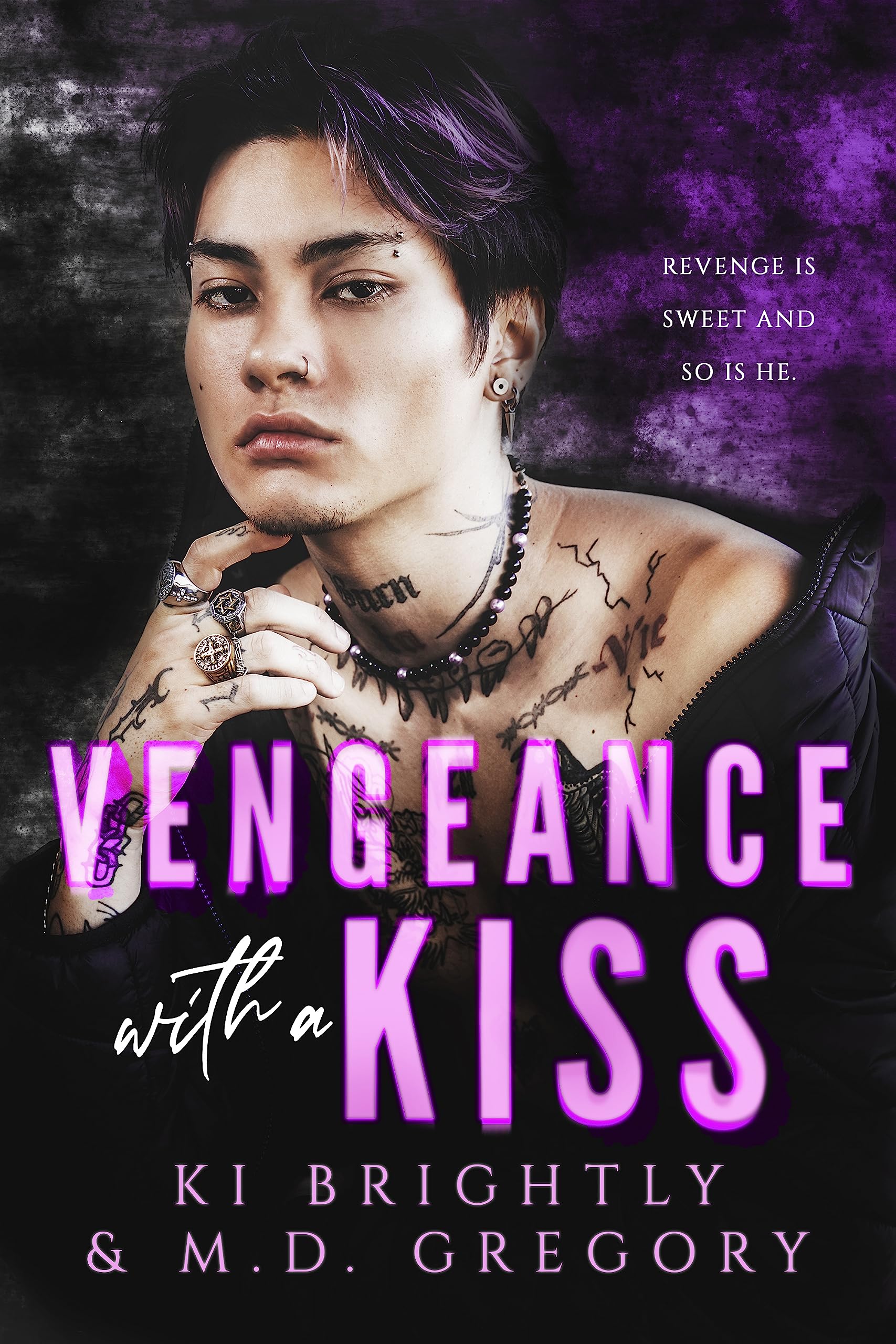 Vengeance with a Kiss (Vengeance and Payback Book 1)