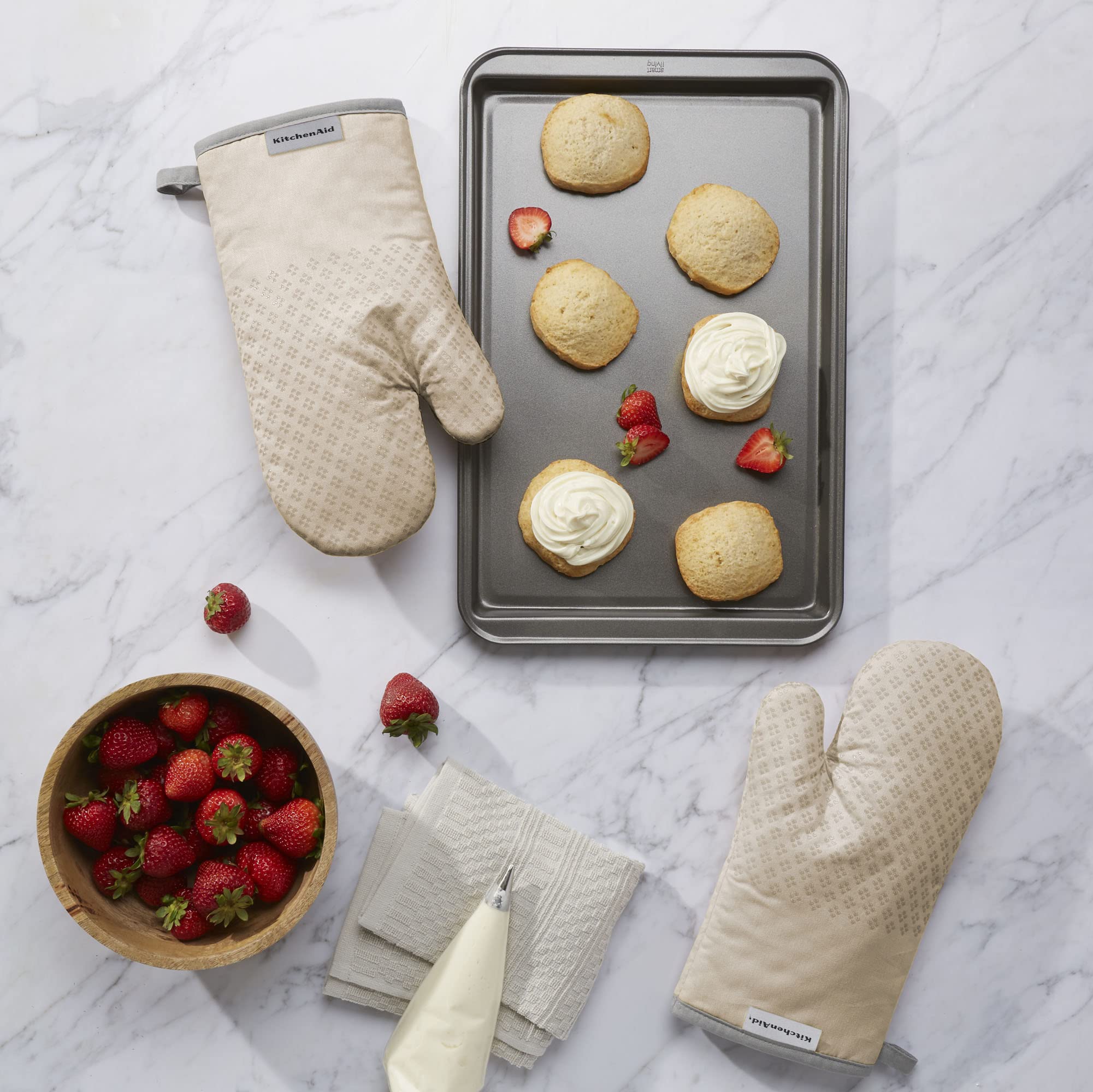 KitchenAid Asteroid Cotton Oven Mitts with Silicone Grip, Set of 2, Milkshake