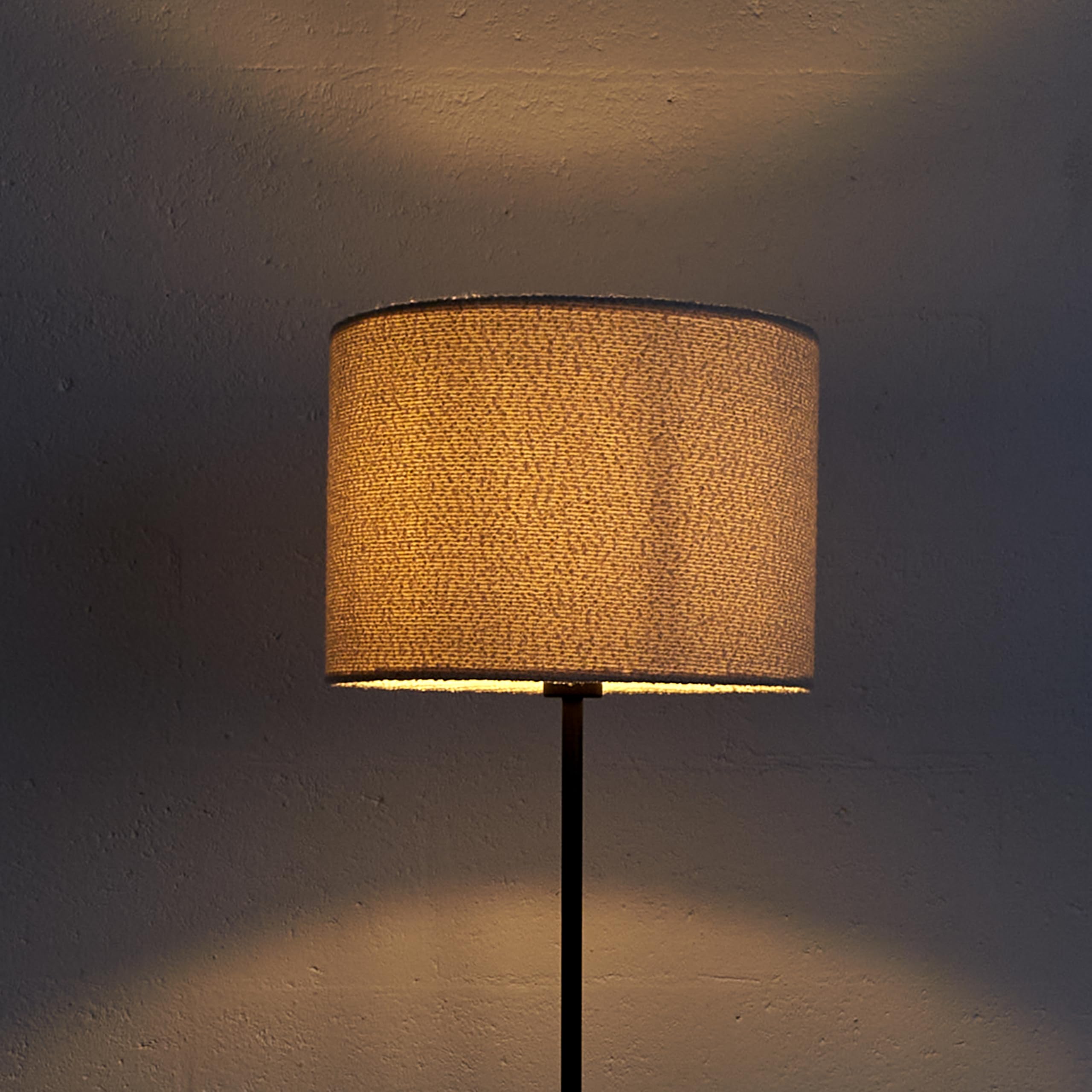 HOME DECO FACTORY, LA0084, Lampa podłogowa z kloszem Bouclette M1, nowoczesny i elegancki design, idealna do salonu lub sypialni, łatwa instalacja, energooszczędna, rozmiar M, kolor czarno-biały