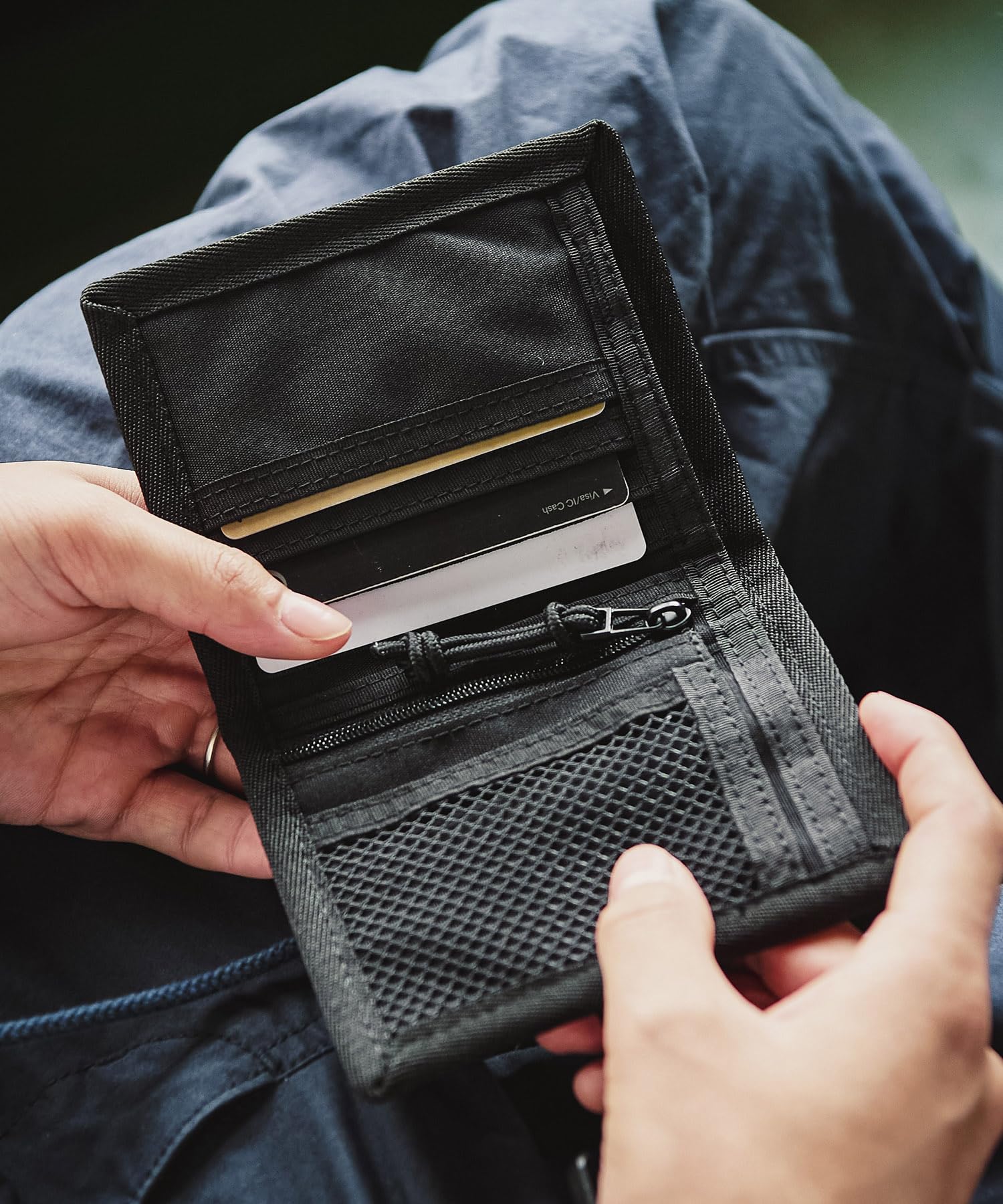 GORDON MILLER 1753421 Cordura Folding Wallet Black : Amazon.sg GORDON MILLER 1753421 Cordura Folding Wallet Black : Amazon.sg