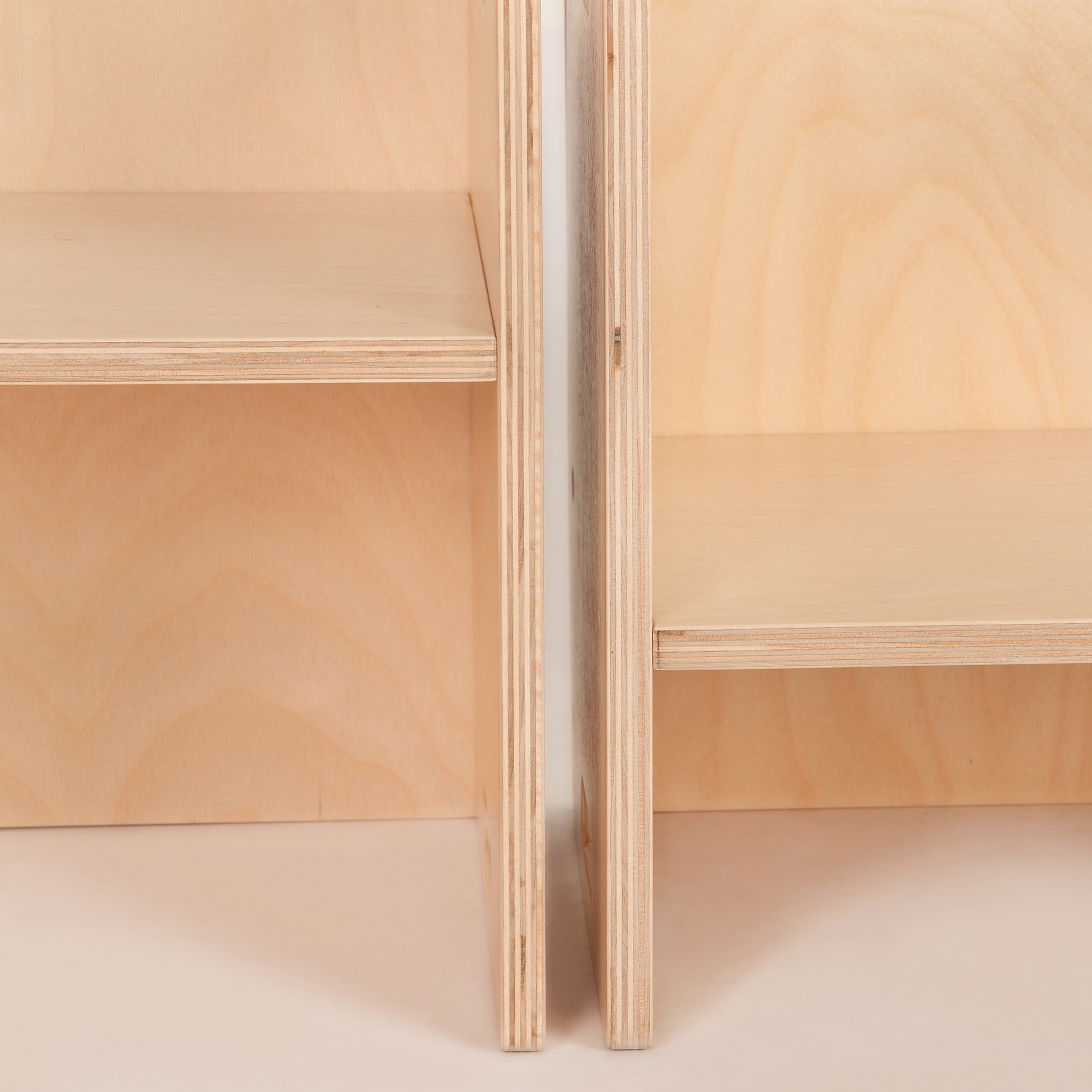 Kindermöbel – 2 Kinderstühle im Set - Sitzgruppe aus Holz – mitwachsende Möbel mit Wendehocker – aus Birken-Multiplexholz