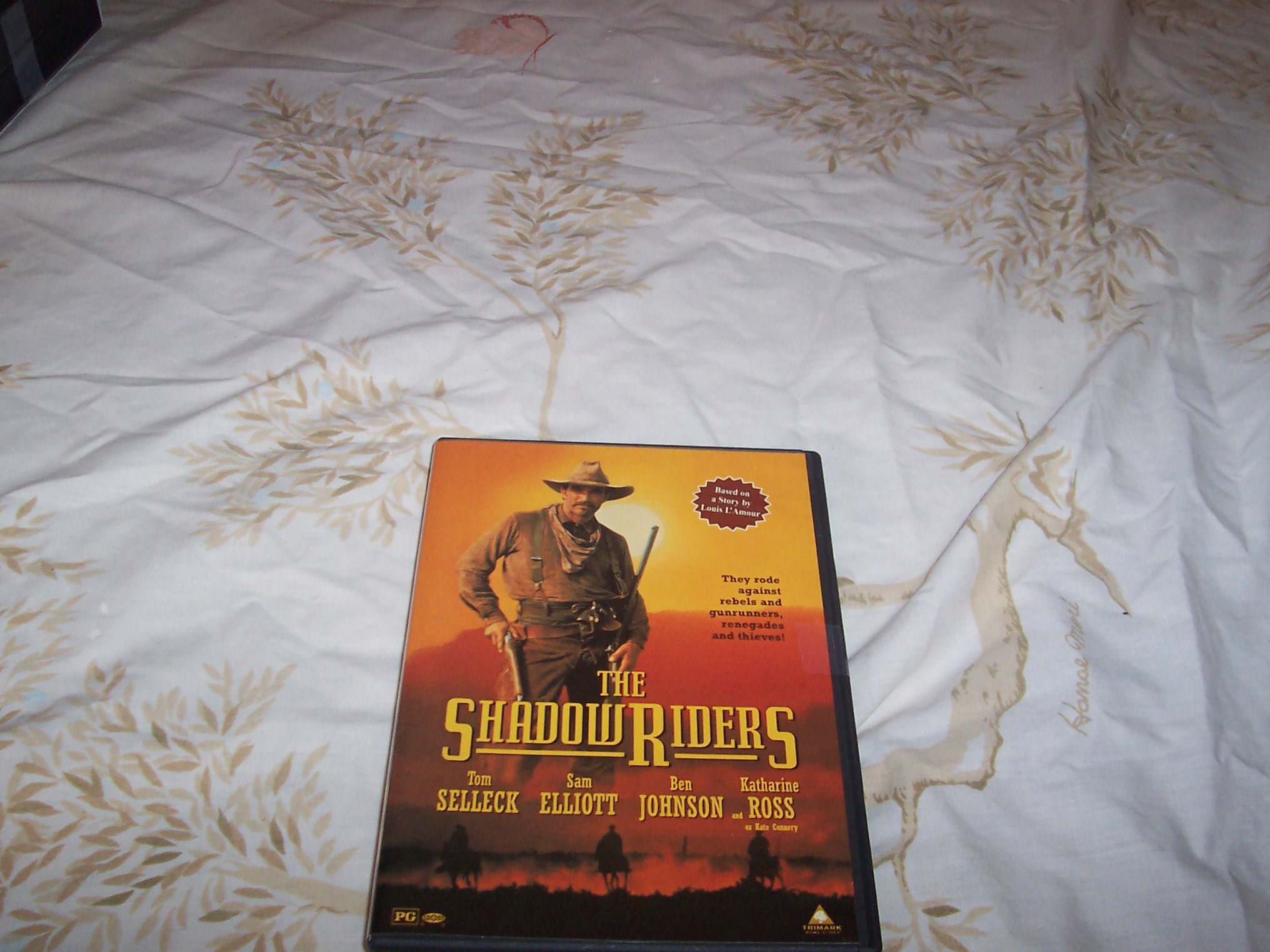 Película Shadow Riders en DVD importado de USA para amantes del cine western clásico