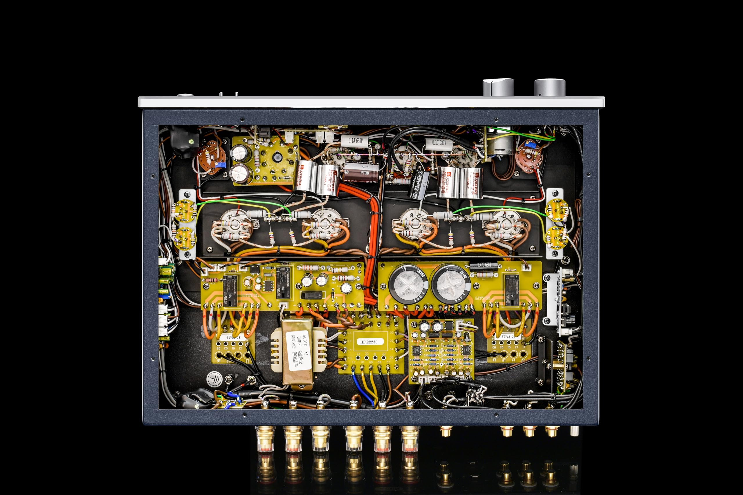 X7 Push-Pull-Vakuum-Röhrenvollverstärker, MM-Phono-Verstärker, XLR Eingang, Ausgangsleistung 2x25W oder 2x45W, mit Fernbedienung, AC115 oder AC230 umschaltbar