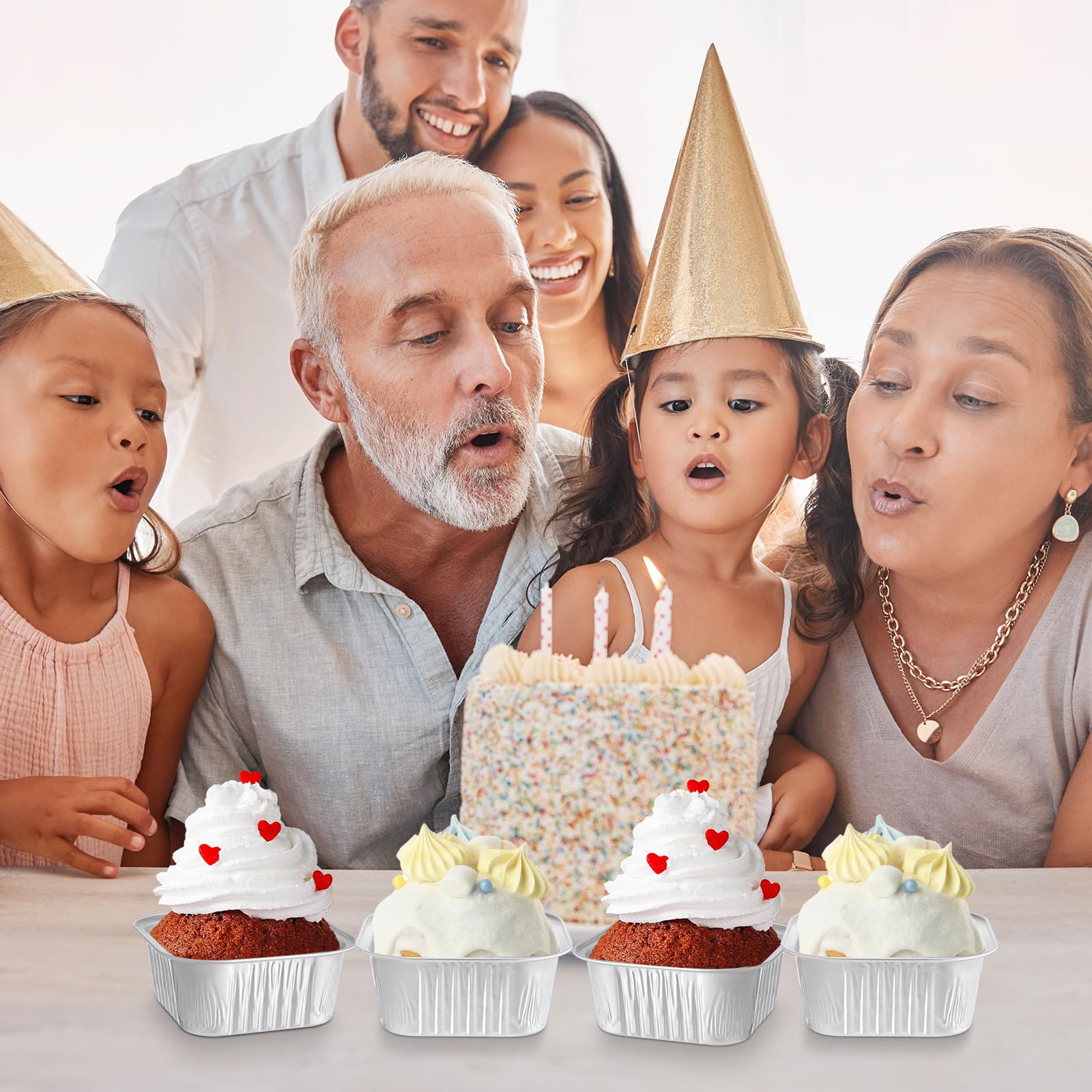 Skylety 100 mini moldes cuadrados para hornear de 5 onzas con tapa, de papel de aluminio, para cupcakes, brownies, desechables, recipientes individuales de postre para cocina, material de grado