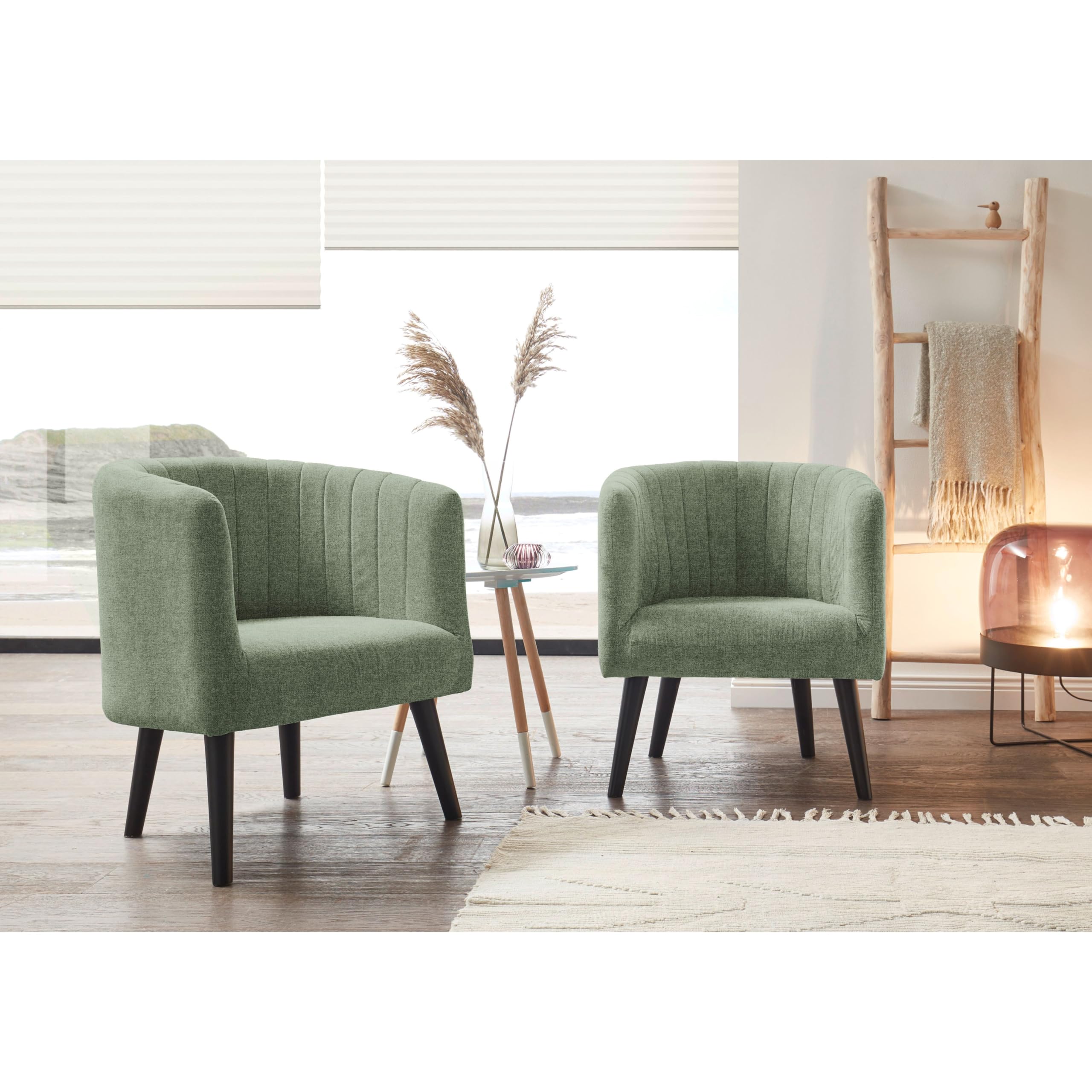 PAUL Loungesessel mit Armlehnen, Olive - Moderner Wohnzimmer Fernsehsessel gepolstert mit schwarzen Massivholz Füßen - 61 x 82 x 58 cm (B/H/T)