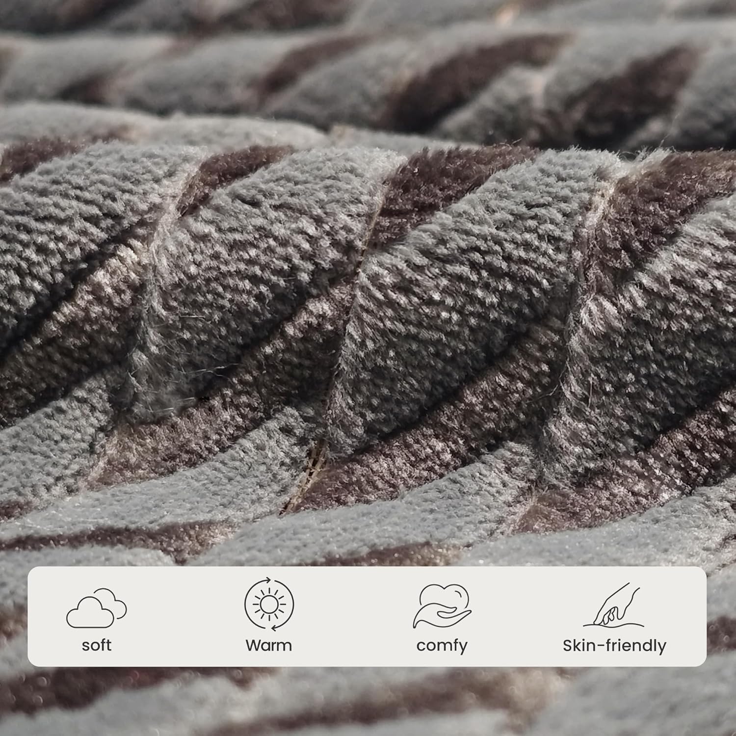 U2SKIIN Mens Plush Fleece Hooded Robe, Soft Warm Long Bathrobe with Pockets, Cozy Spa Shower Robe for Men - Image 2