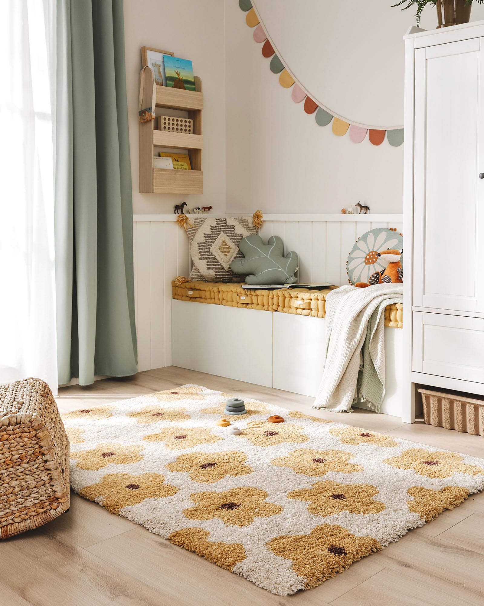 benuta Lytte Tapis Enfant Chambre Gobi - Jaune 120x170 cm - Fausse Fibre - Rectangulaire Style: Motifs Bebe, Scandi - Facile Entretien - pour Salon, Bureau, Couloir