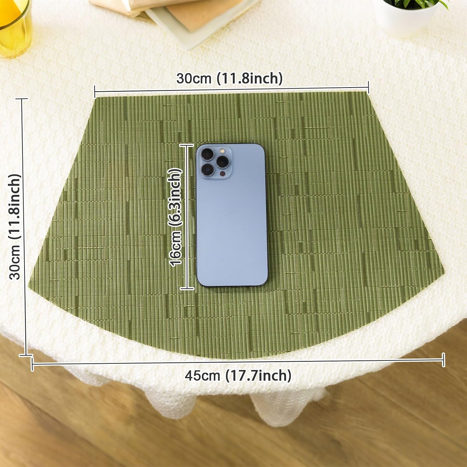 SHACOS PVC Woven Vinyl Wedge Placemats Set of 4 Round Table Placemats Wipe Clean Heat Resistant Round Table Mats (4, Green)