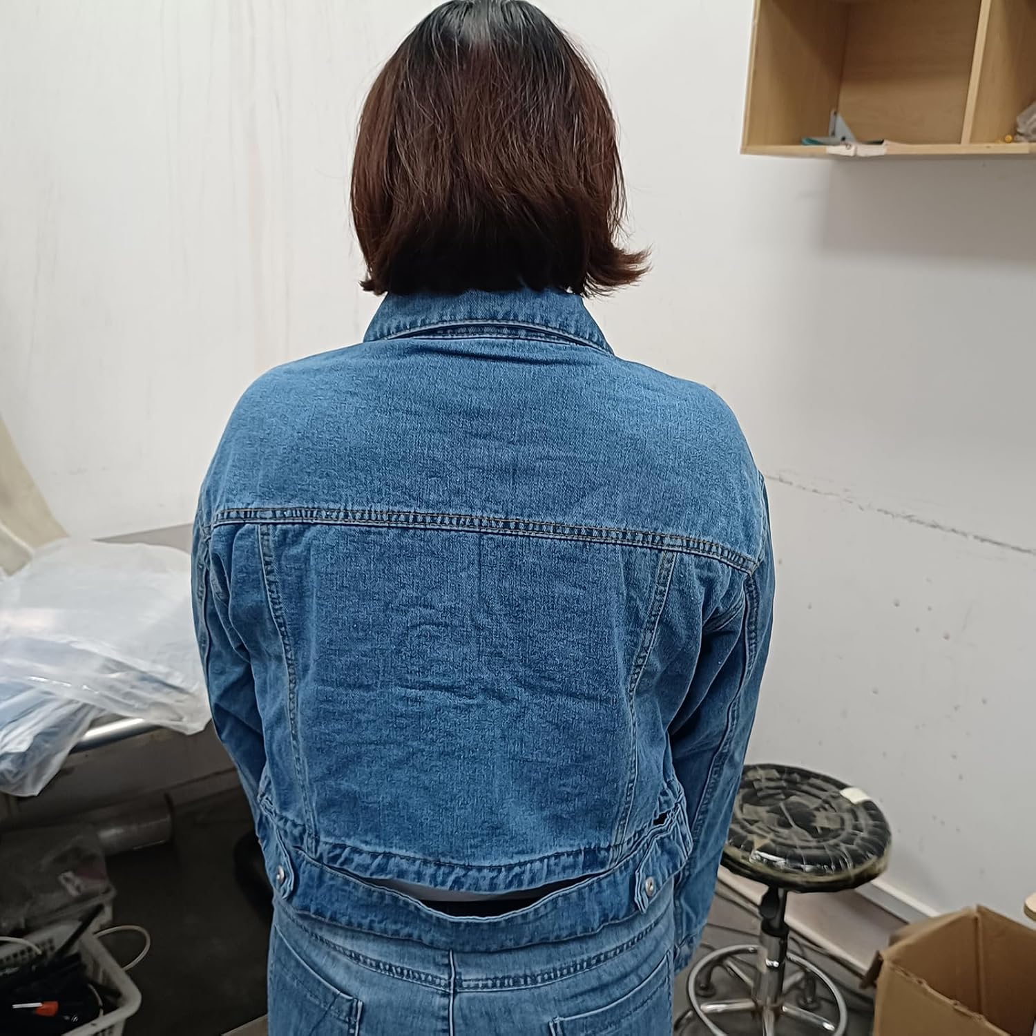 Women's Denim Jackets,Button Down Long Sleeve Cropped high waisted chic denim short jacket top with Pockets - Image 2