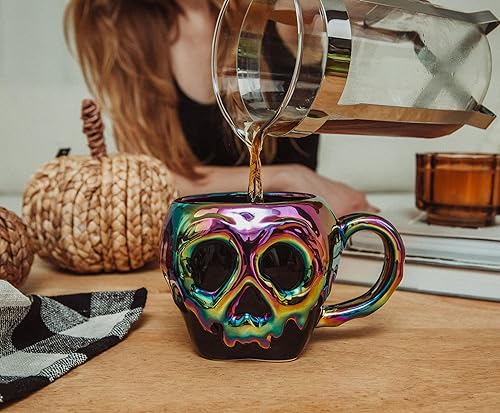 Miniatura 4 de Disney Villains Evil Queen Poison Apple - Taza de cerámica esculpida en 3D galvanizada iridiscente | Taza de café grande de 20 onzas