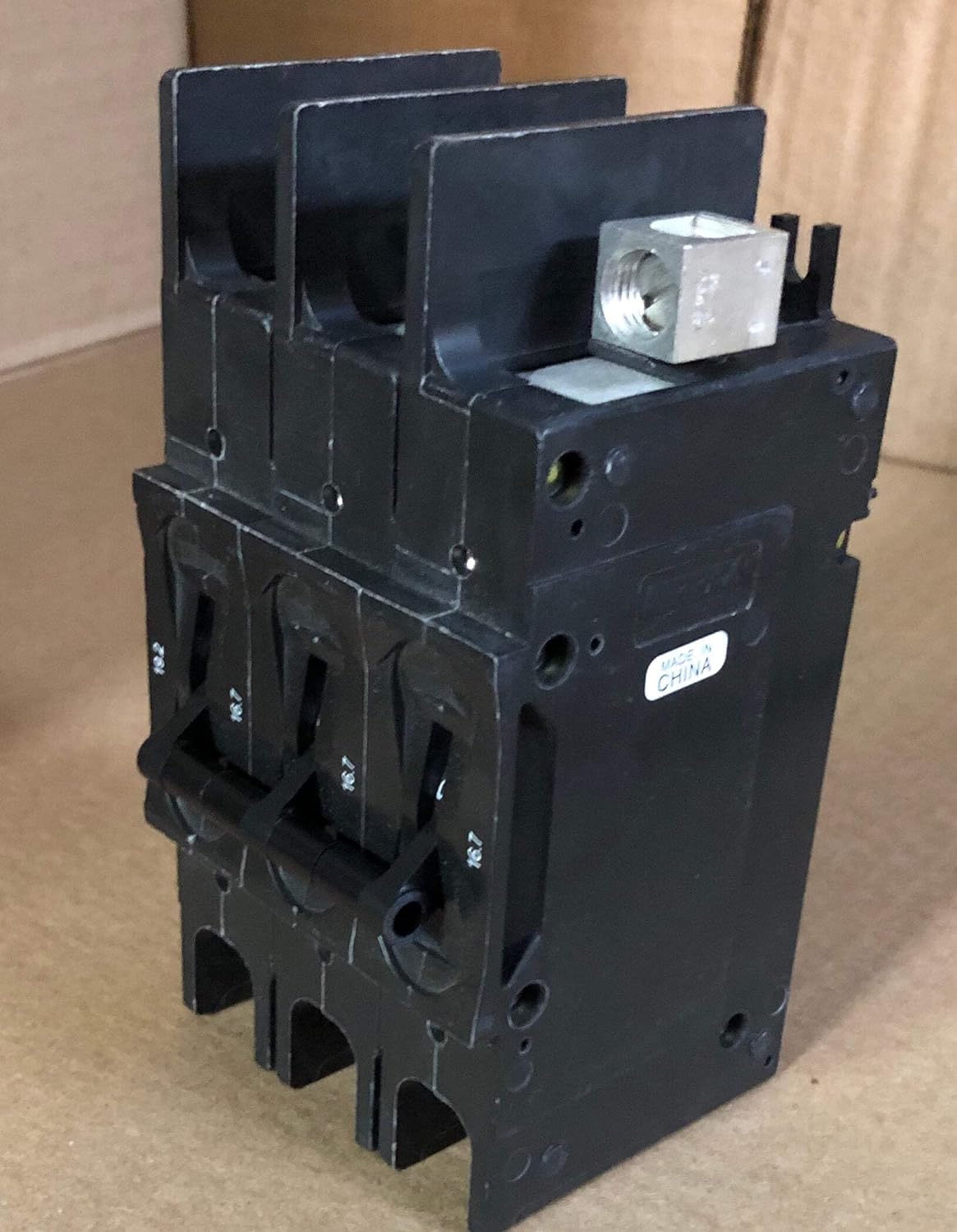 219-3-38651-1/X13050857-01 3 Pole 16.7 AMP 219 Multi-Pole Series Hydraulic Magnetic Circuit Breaker Protector