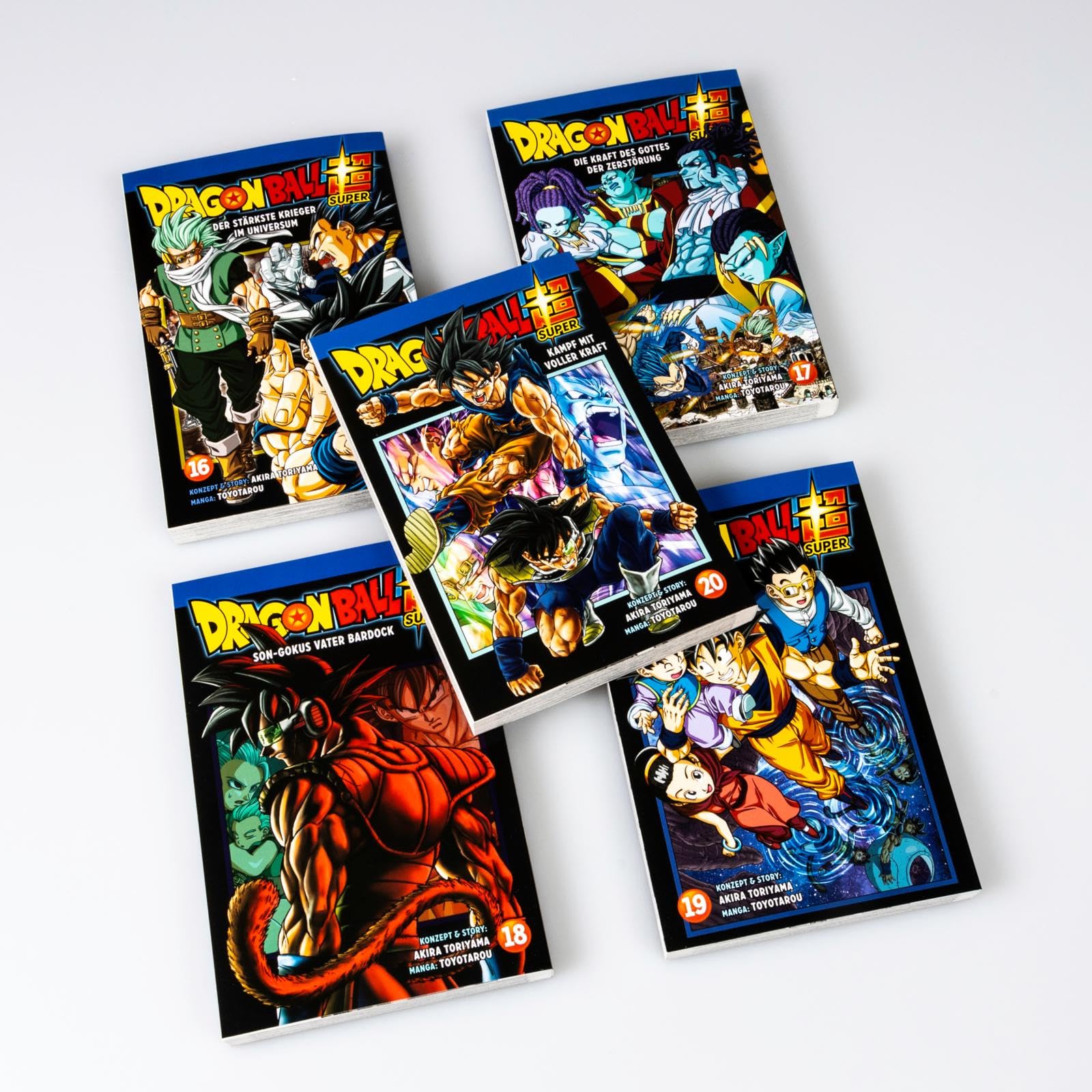 Dragon Ball Super, Bände 16-20 im Sammelschuber mit Extra: Neue Storys aus dem DRAGON BALL-Universum in praktischer Sammelbox