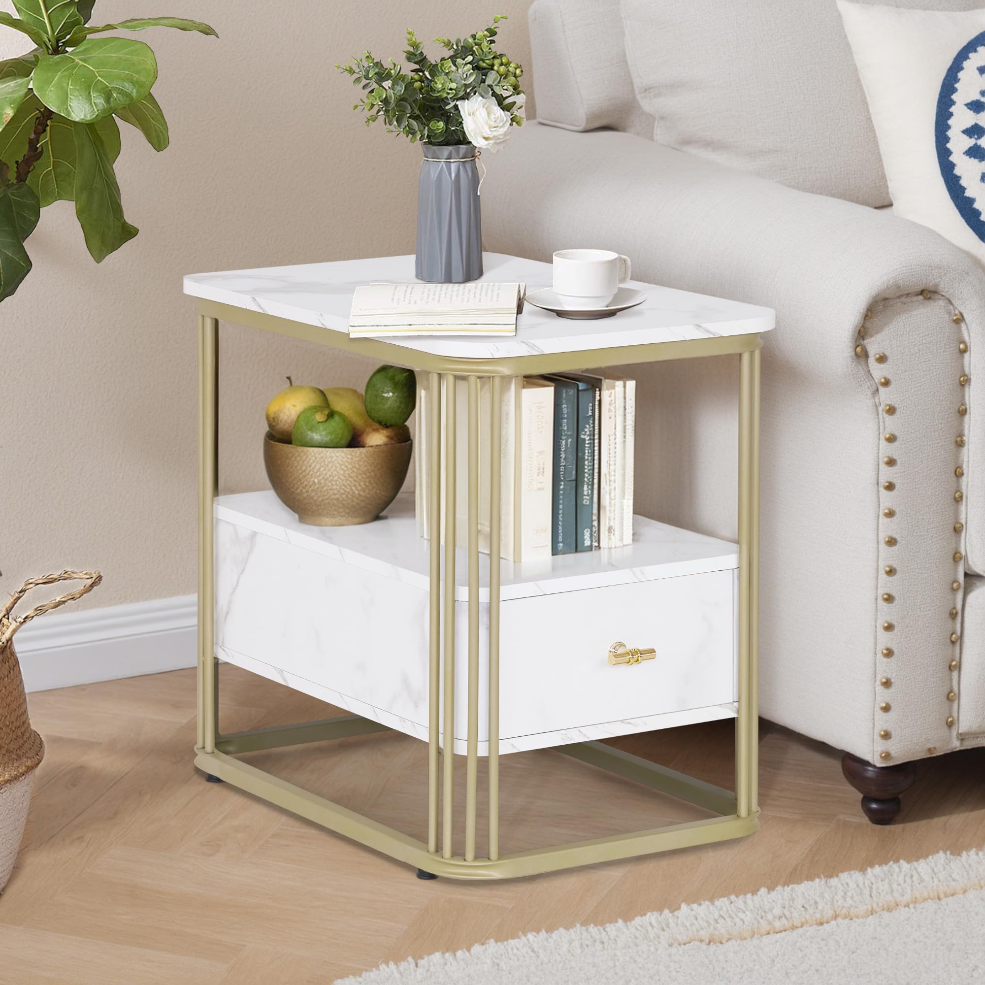 M MCombo 2138 - table d'appoint moderne avec tiroir - En marbre blanc et doré - Petite table basse en métal - Chevet avec 2 étagères
