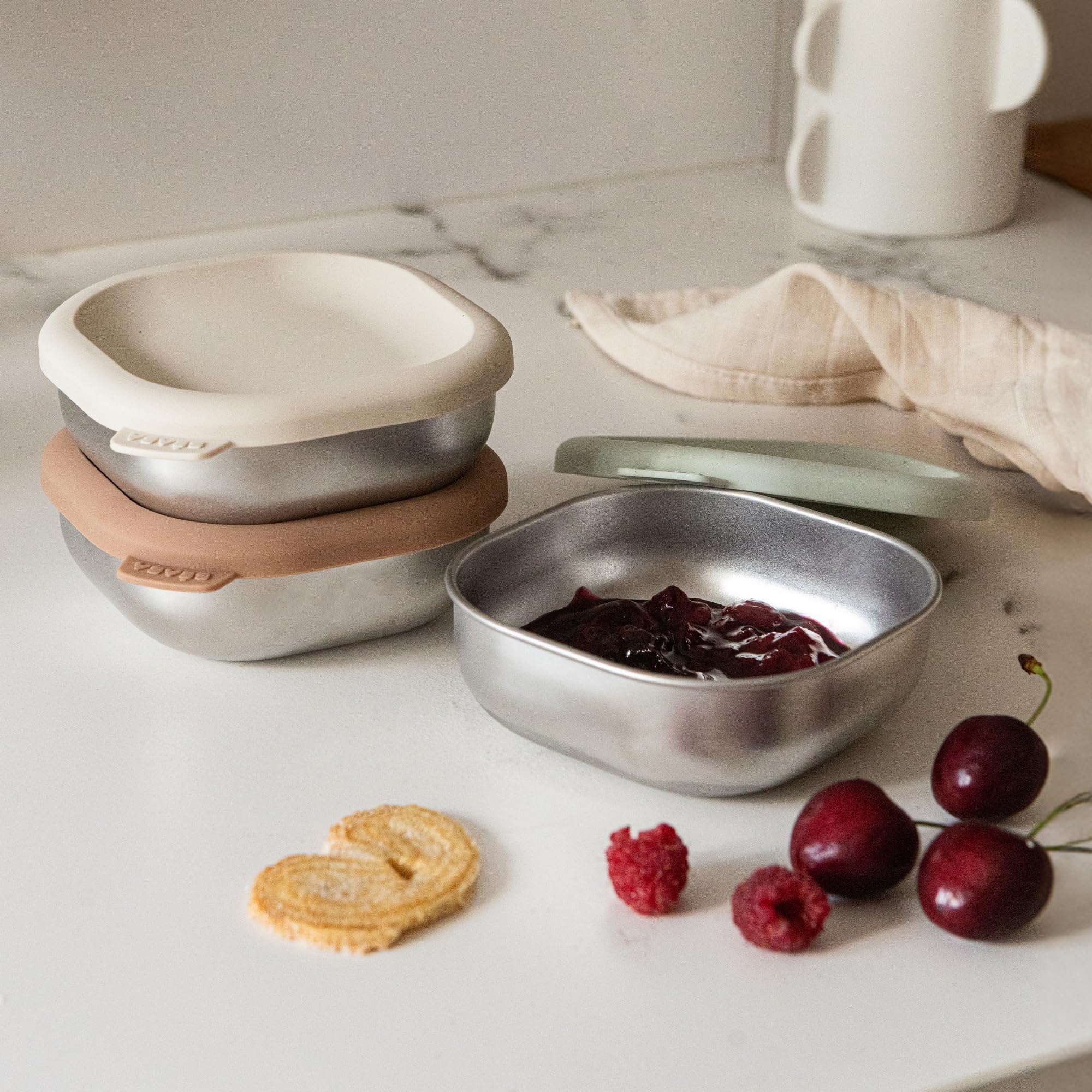 BÉABA, Lot 3 Pots Repas Bébé Inox, Portions Évolutives Purées & Goûters, Hermétiques, Incassables, Micro-ondes & Congélateur, Sans BPA, Sans Odeur, Boîtes de Conservation Durables, 250 mL, Natural Set