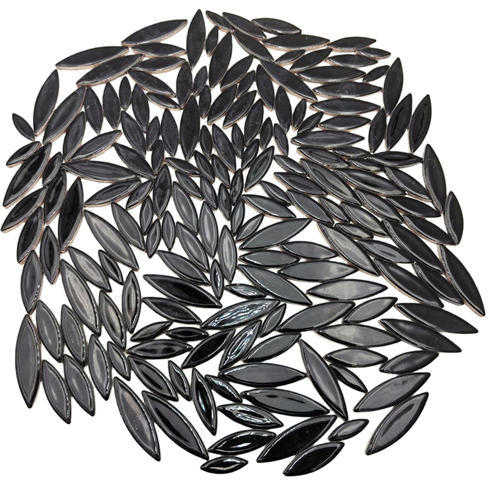 Mosaïque en céramique noire pour décoration murale et ateliers créatifs DIY en famille