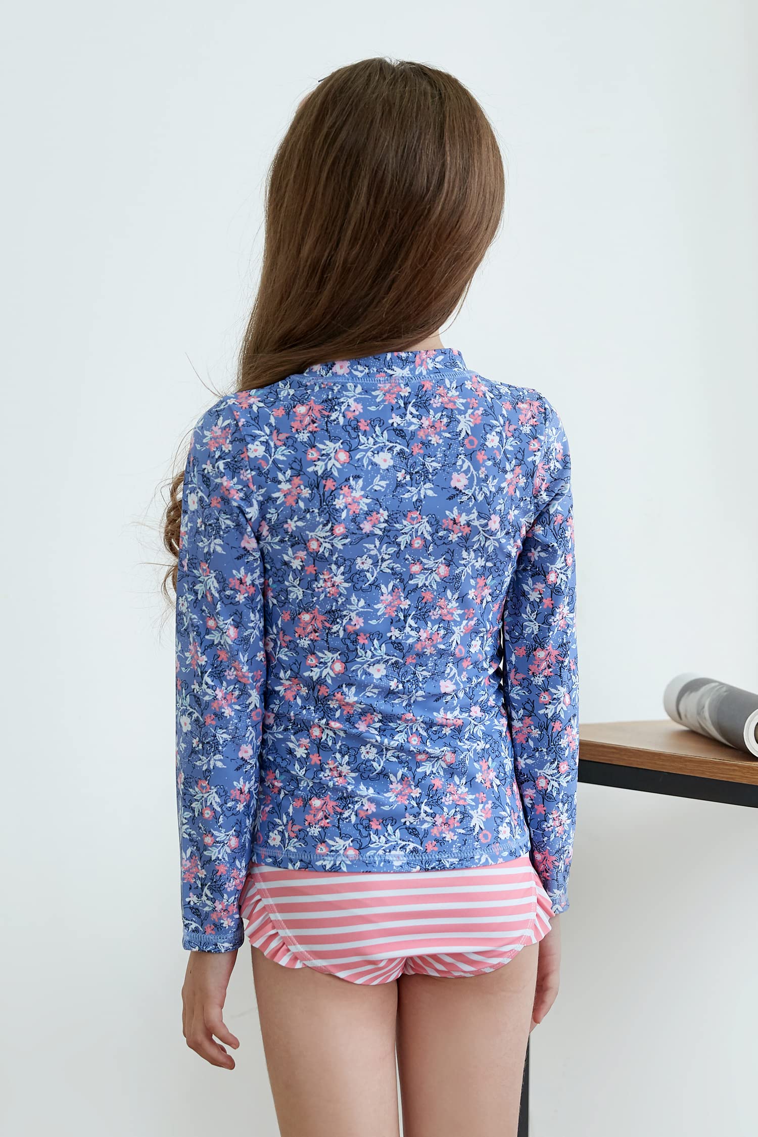 UMELOK Ensembles rashguard pour tout-petits et petites filles avec bas de bikini maillots de bain, Violet clair/rose, floral/rayures, 6 Ans
