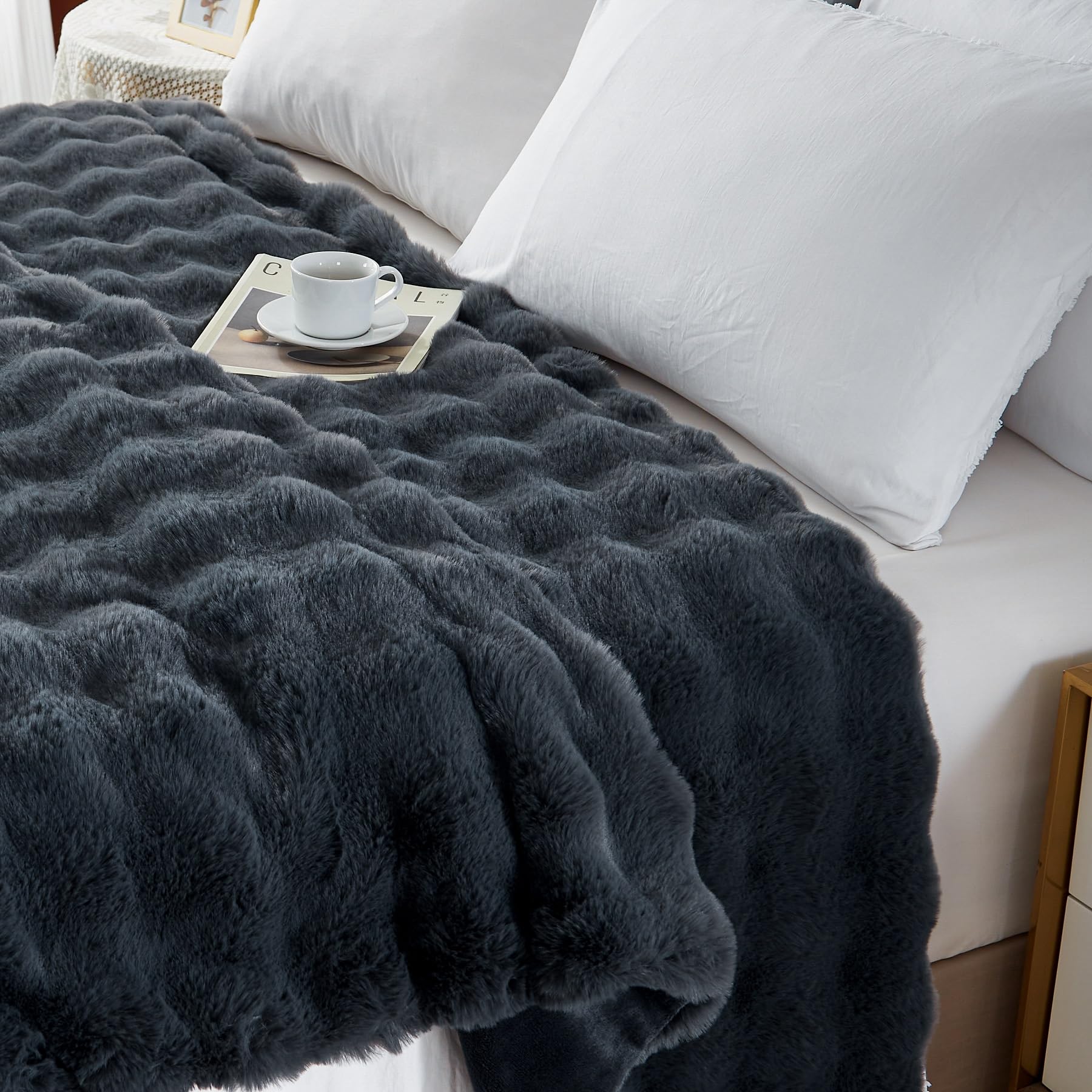 Manta polar (200 x 220 cm, invierno, cálido, gris, funda de sofá, felpa, piel de conejo, textura de burbujas, supersuave, manta suave, regalo para mujer