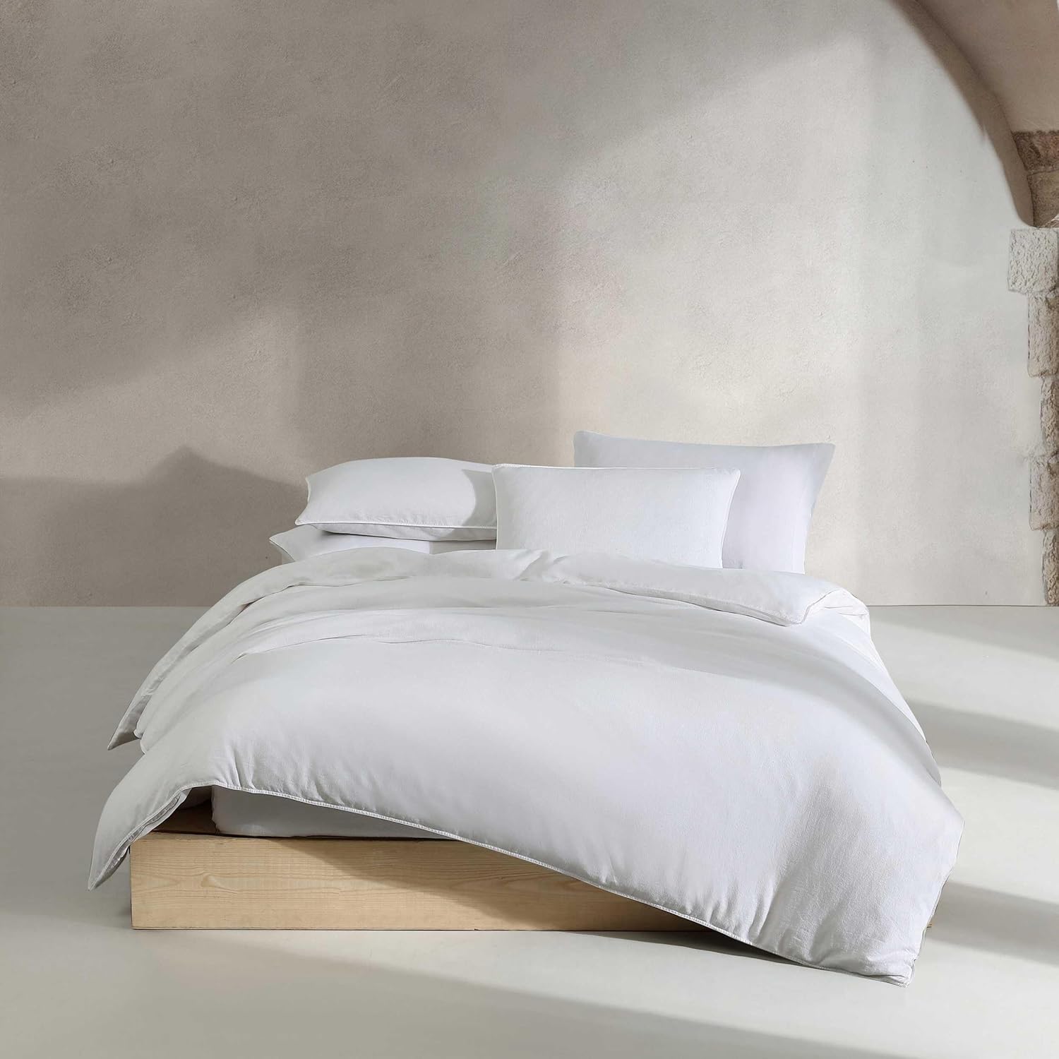 Calvin Klein - King Duvet Cover Set, Soft Linen Blend Bedding, Pre-Washed Home Decor for Extra Softness (Soft Linen White, King)