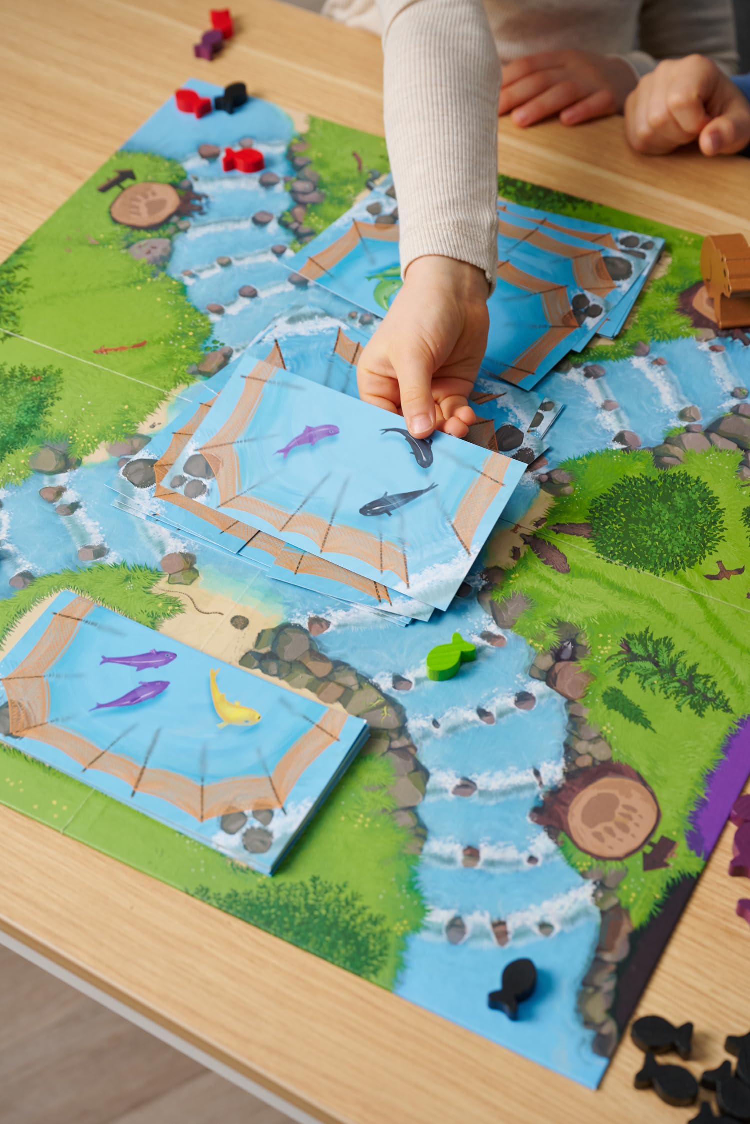 Zoch Flitze Flatze - Jeu Familial avec Plan de Jeu de rivière Convertible, Jeu de Cartes Tactique, Ours Babbel Bloque Le Saumon, Jeu de réflexion pour Enfants à partir de 6 Ans
