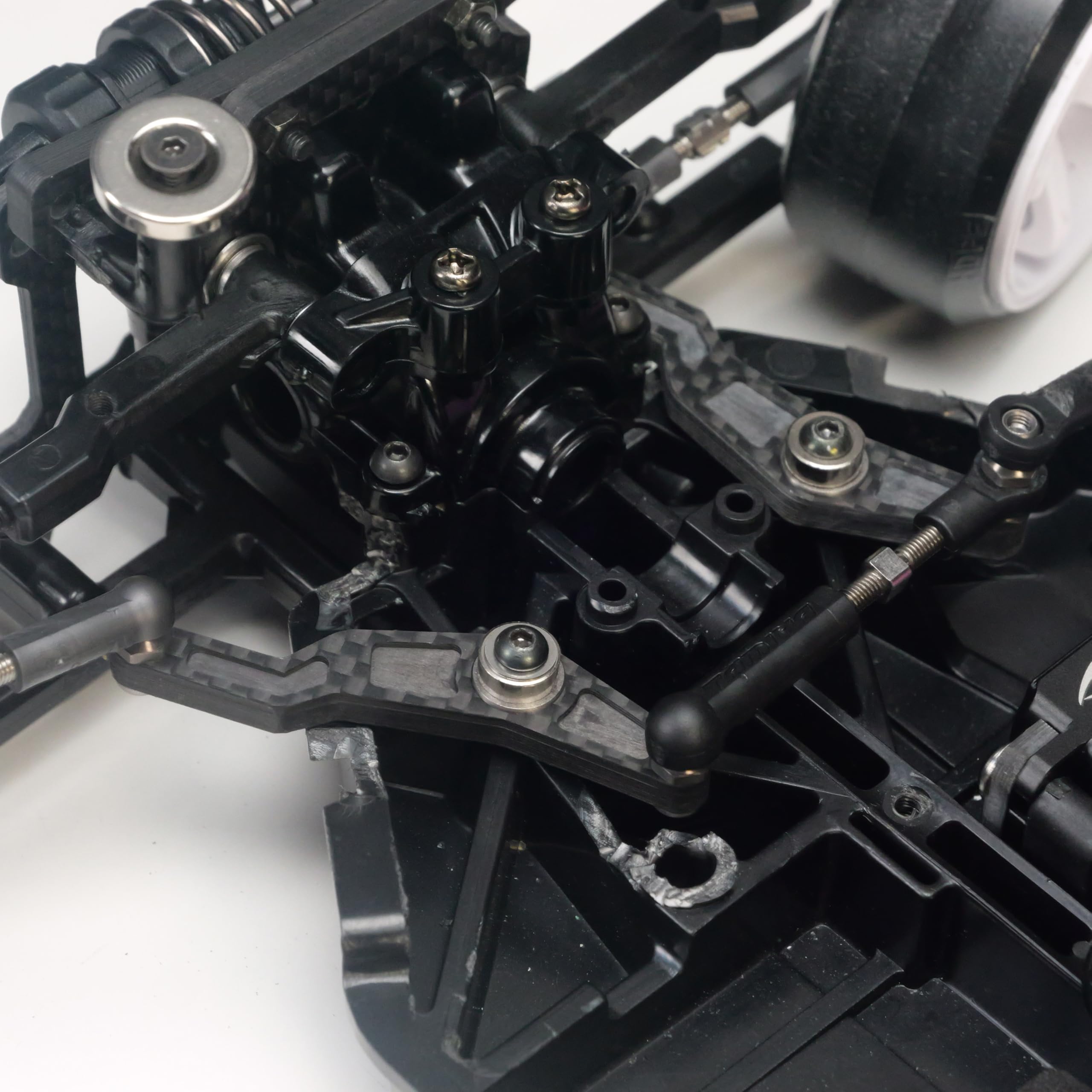 Amazon.co.jp: MRC TT-02用 1mm延長カーボンワイパー : おもちゃ