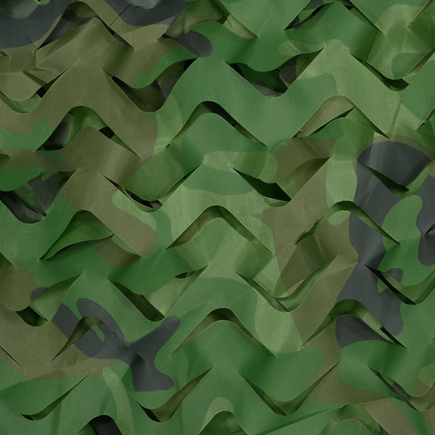 HYOUT Camo Netting Bulk Roll Camouflage Net Ghillie Hunting Blind Camping Sunshade, Military Army Party Decoration, Woodland Camo 5x65.6ft