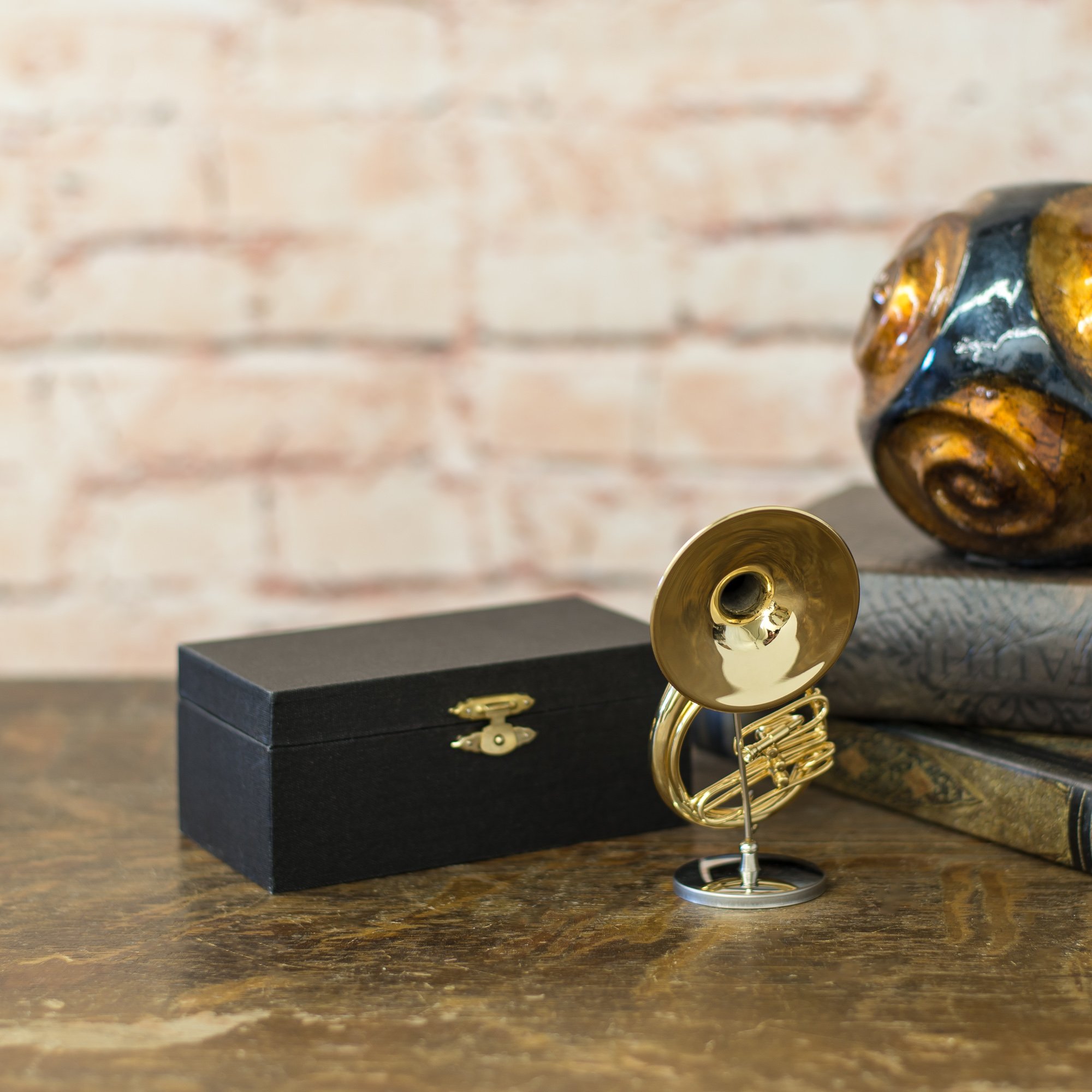 Broadway Gift Soubassophone Réplique Miniature Laiton Tone 2 x 4,5 Pierre de résine de Table Figurine